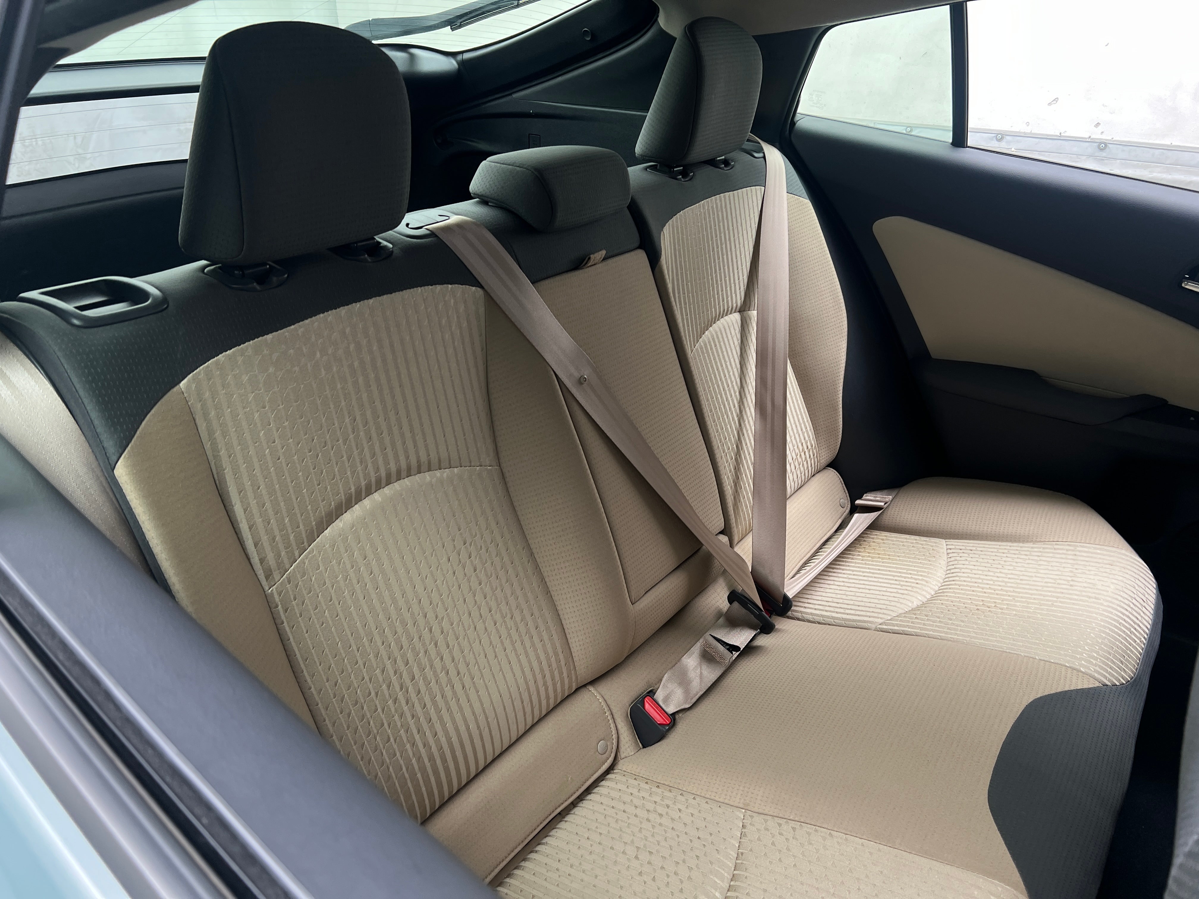 2017 Toyota Prius Two 6
