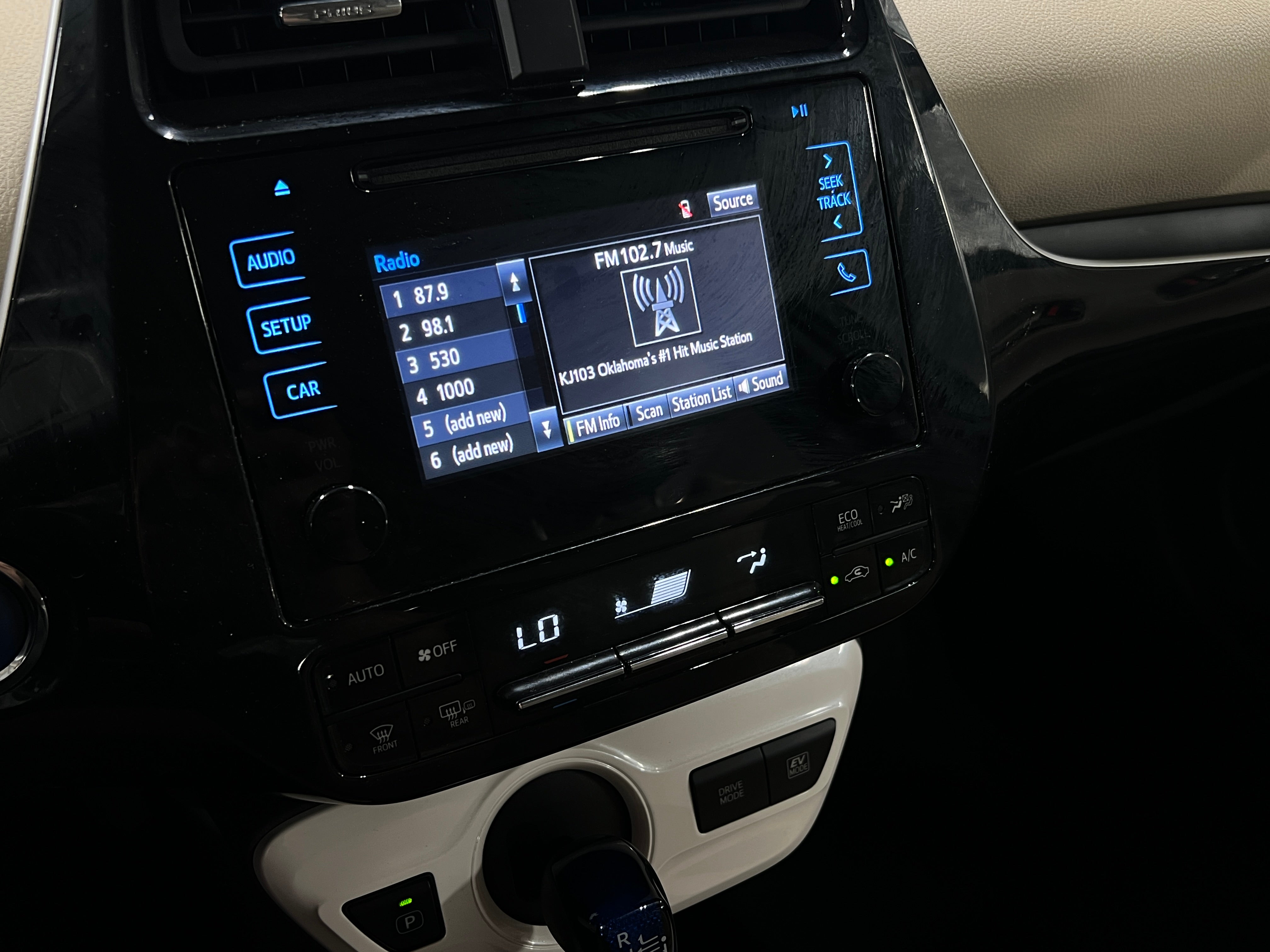 2017 Toyota Prius Two 4