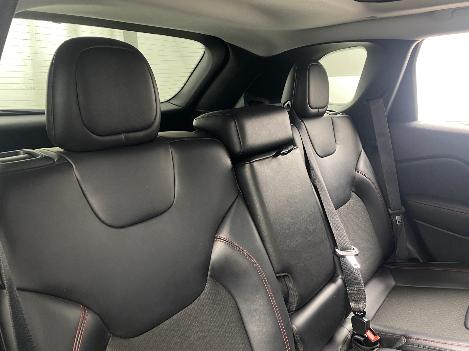 Thumbnail: 2020 Jeep Cherokee - 6