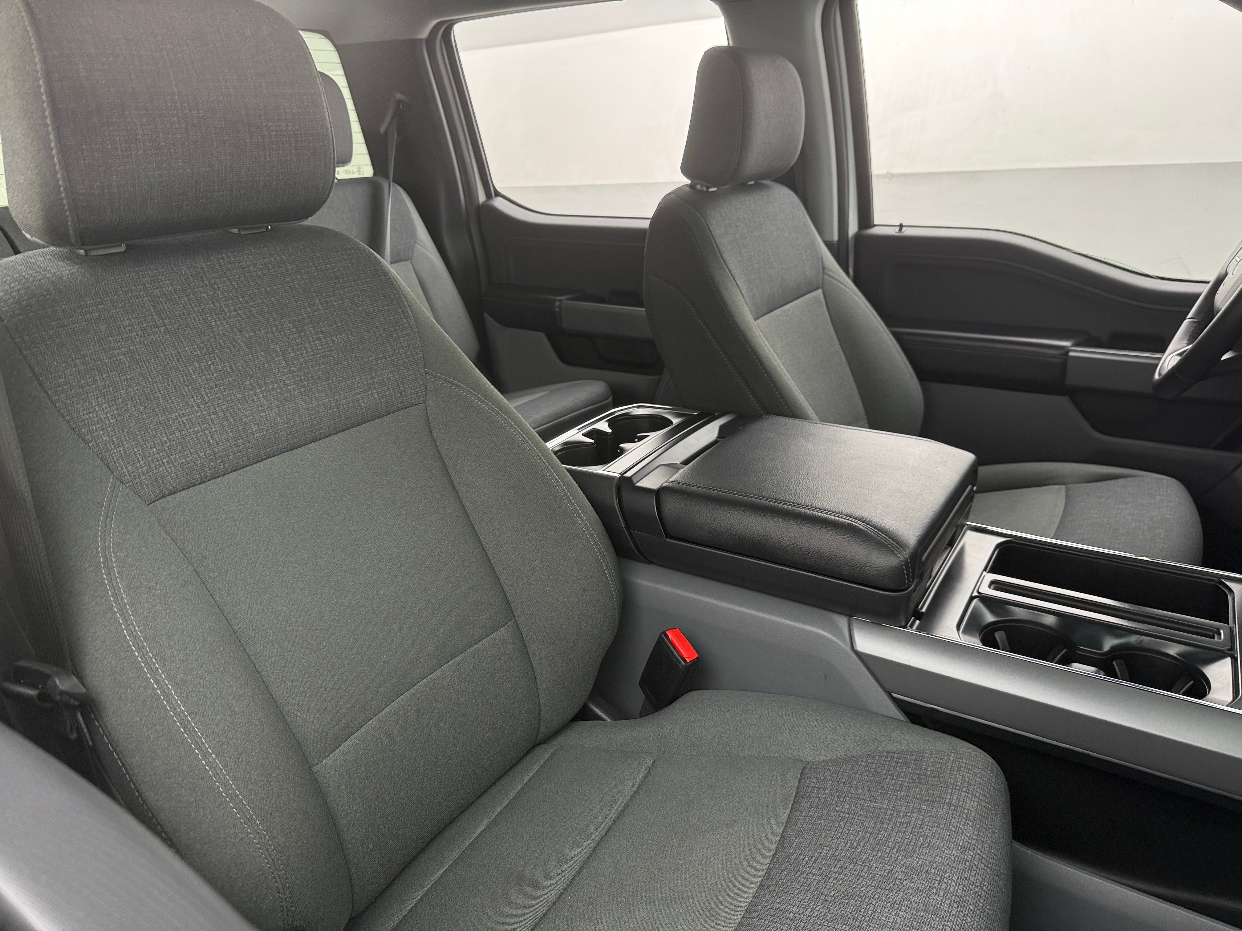 2024 Ford Econoline E-150 2
