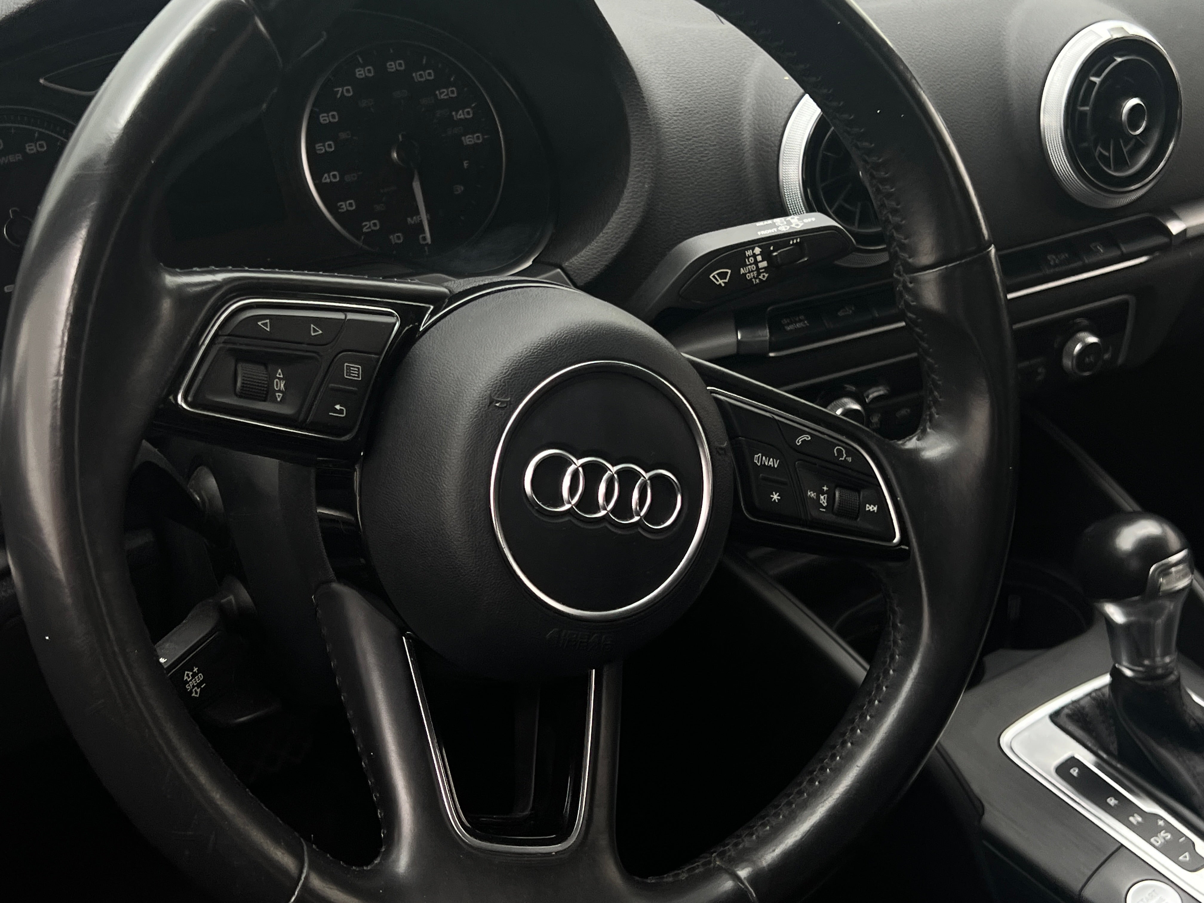 2017 Audi A3 e-tron Premium 4