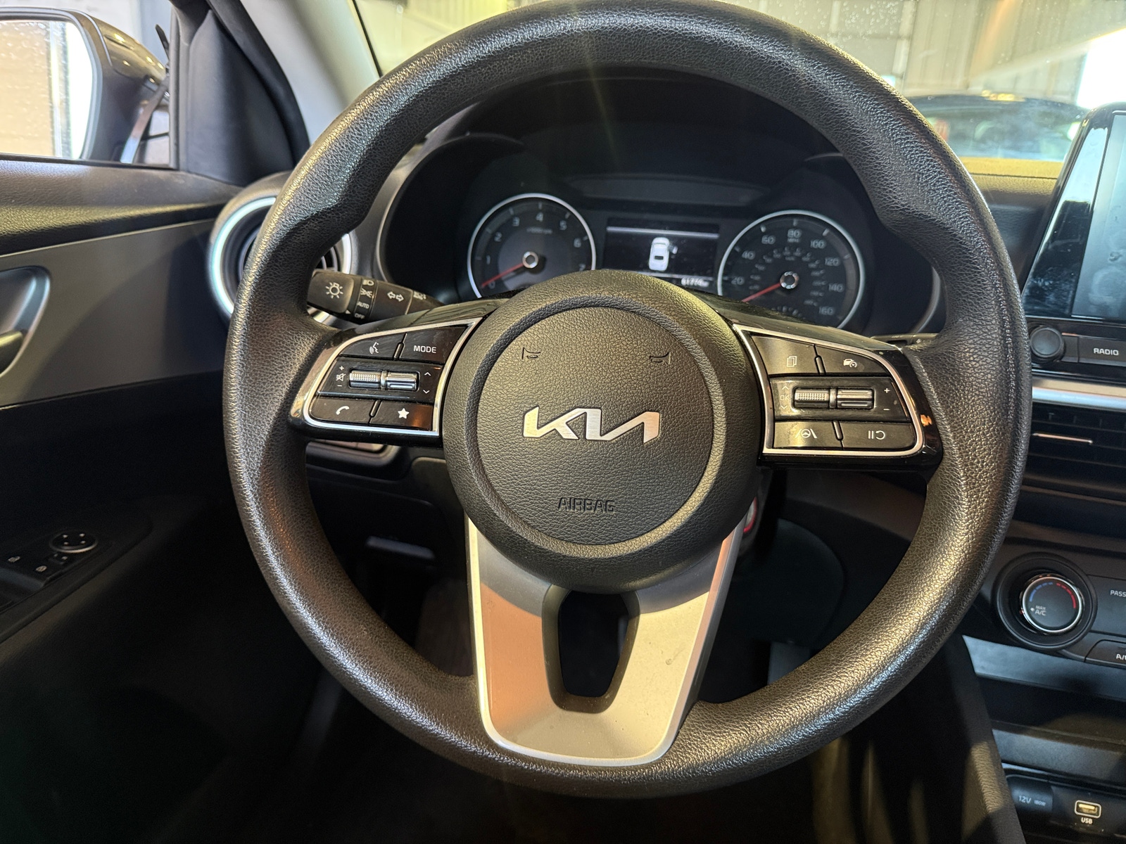 Thumbnail: 2022 Kia Forte - 5