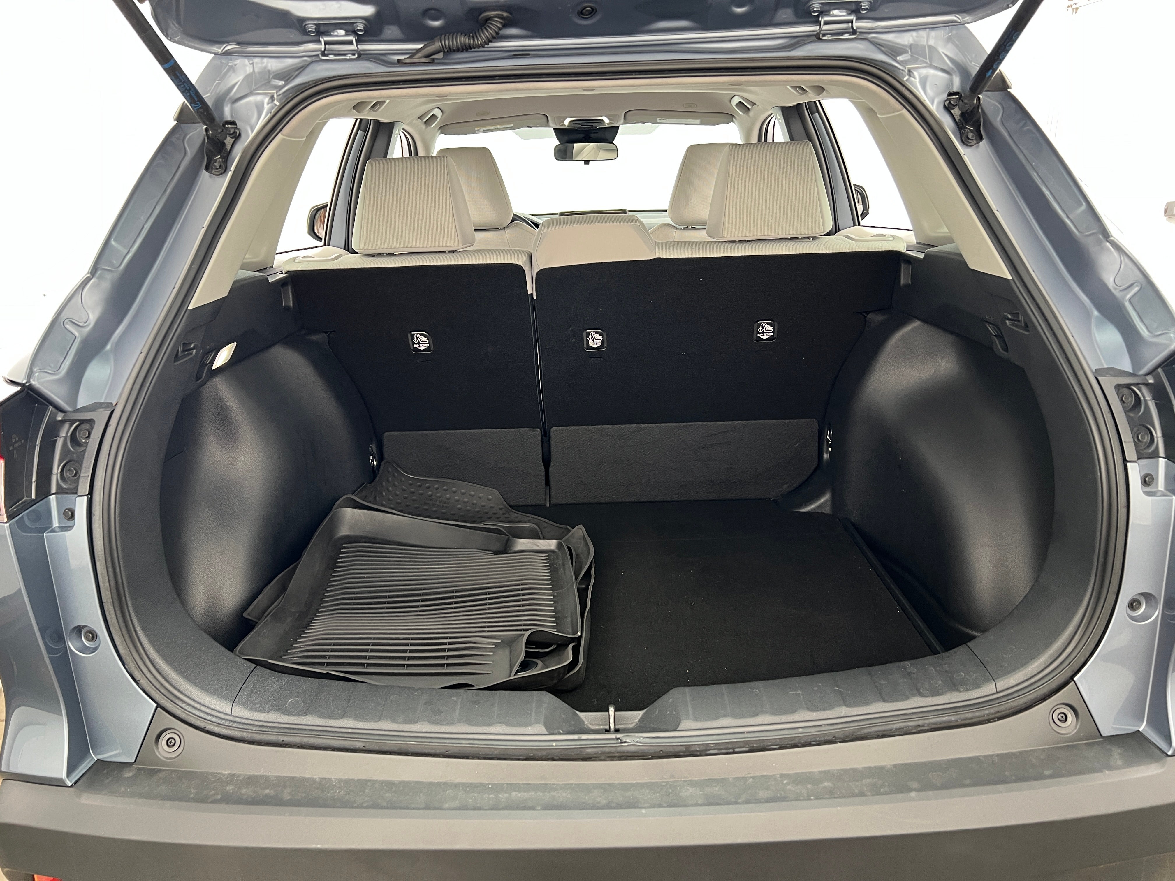 2023 Toyota Corolla Cross L 7