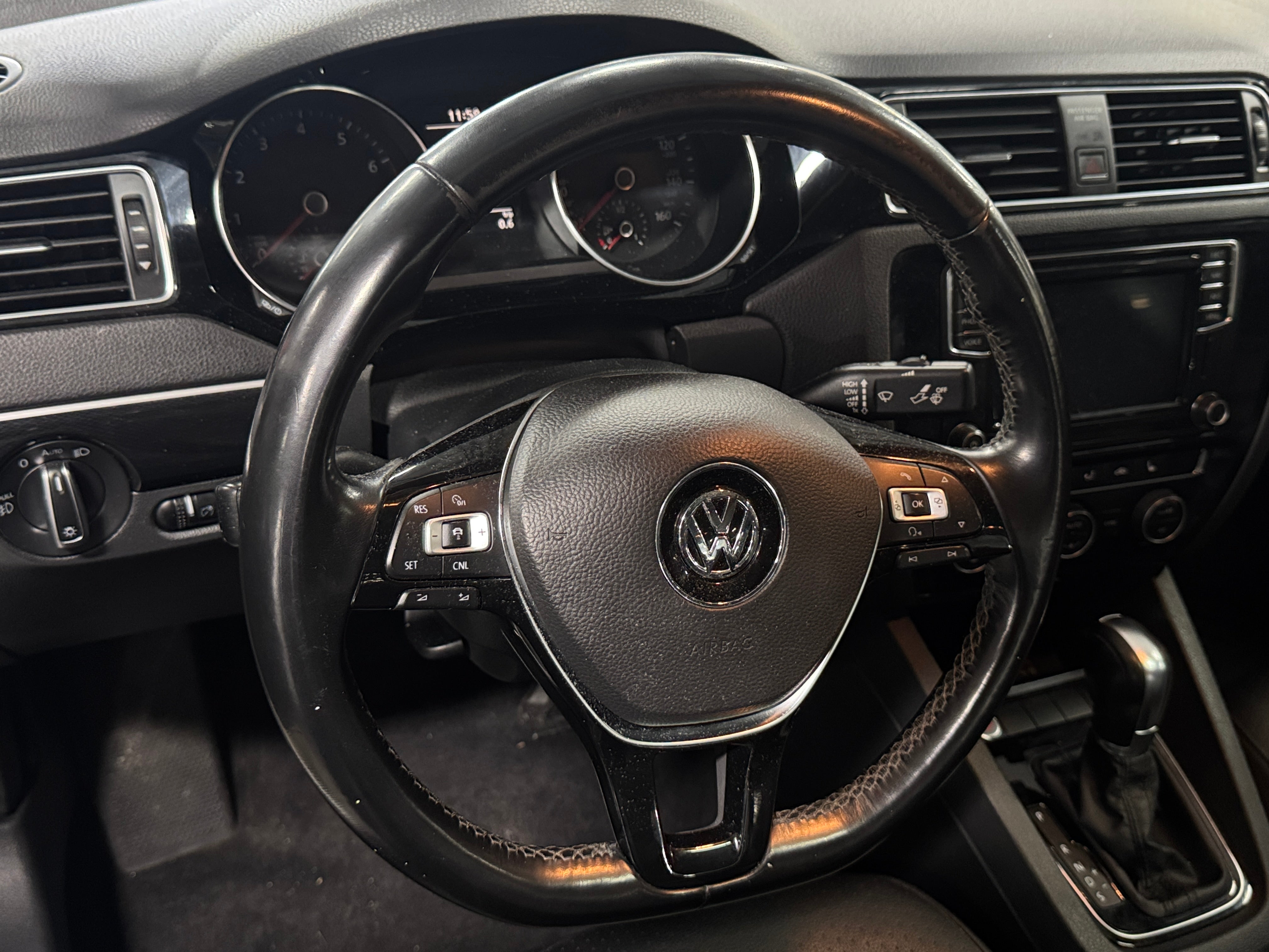 2017 Volkswagen Jetta SEL 4
