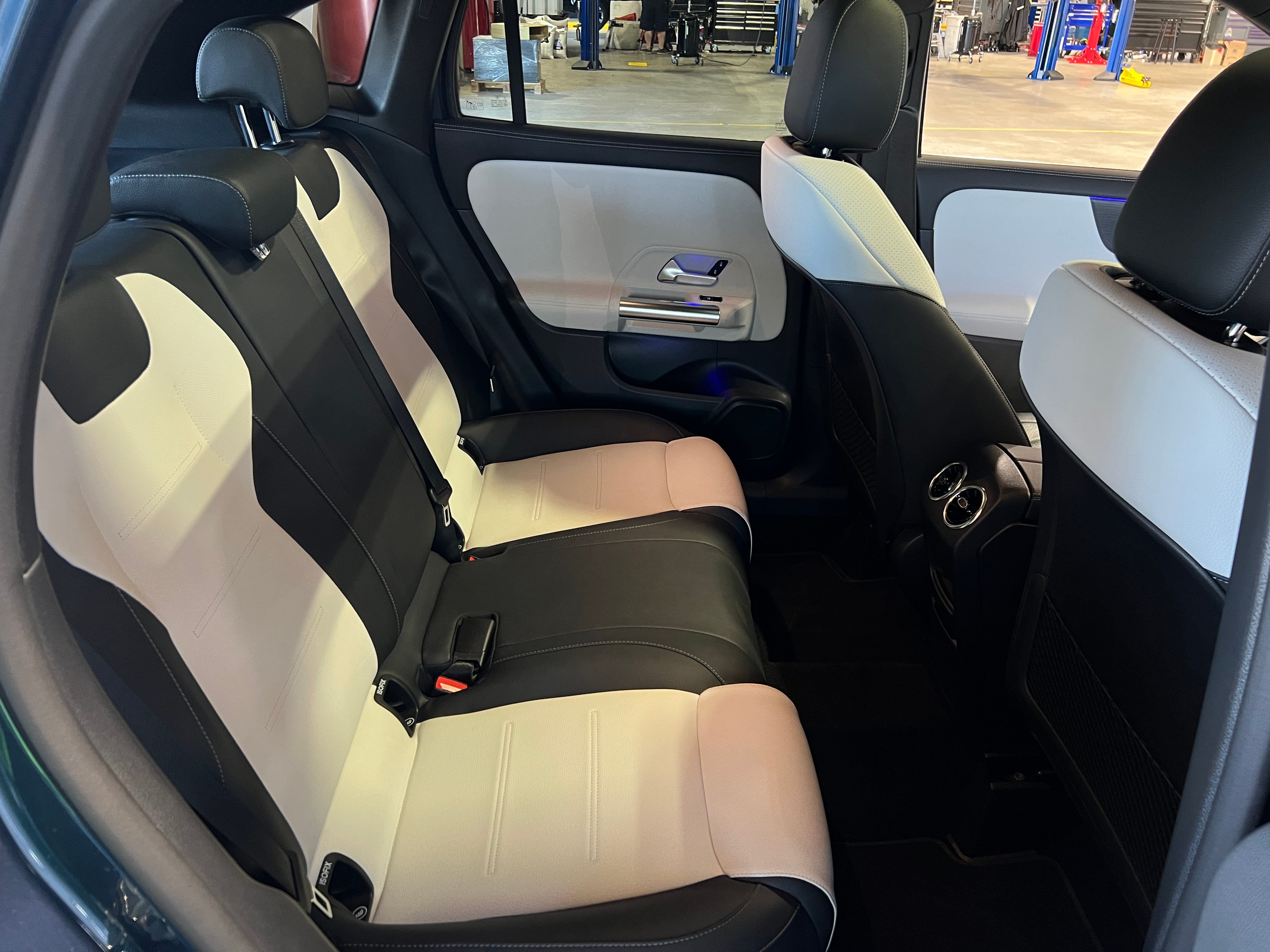 2022 Mercedes-Benz GLA 250 4MATIC 5
