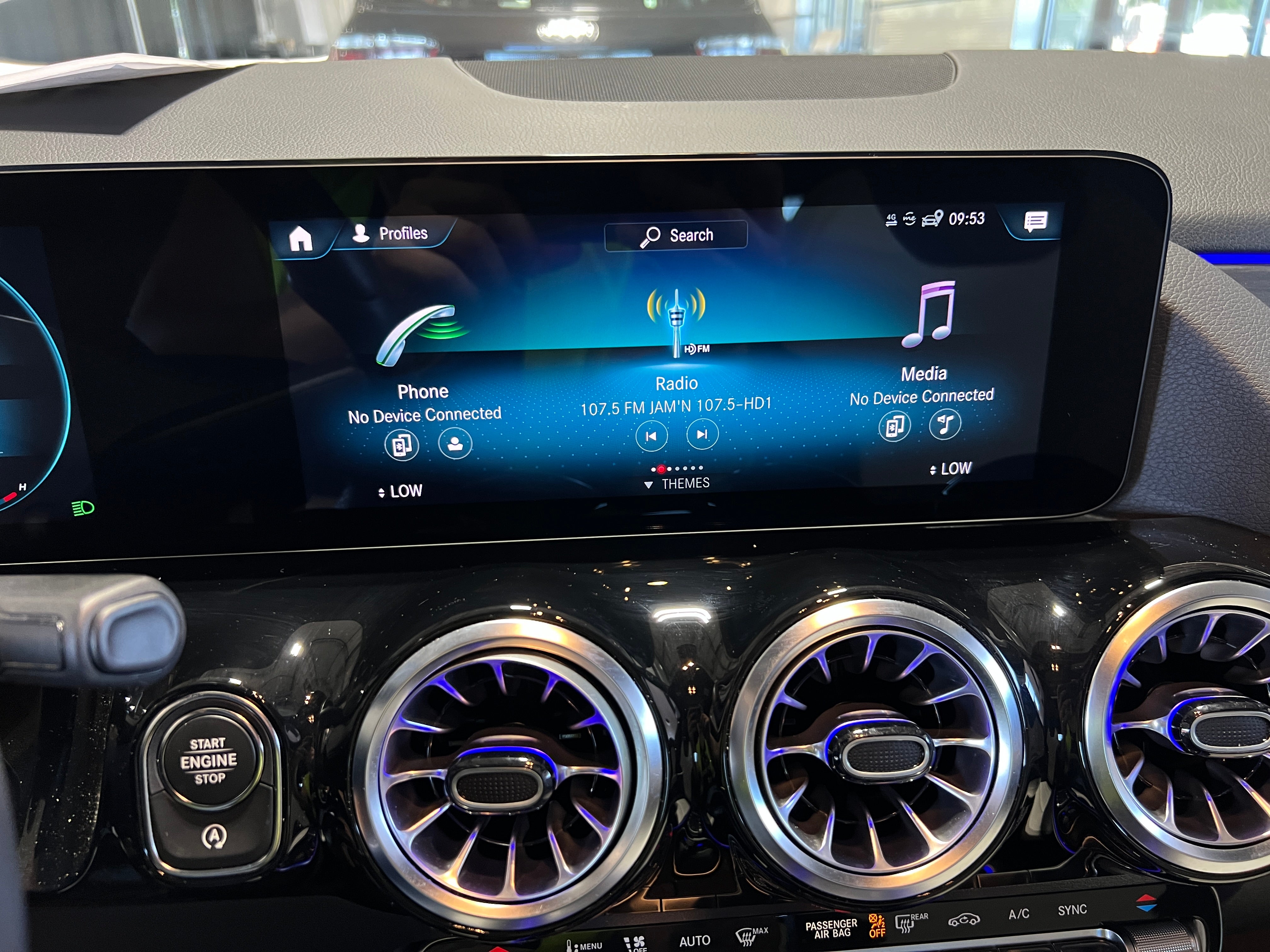 2022 Mercedes-Benz GLA 250 4MATIC 3