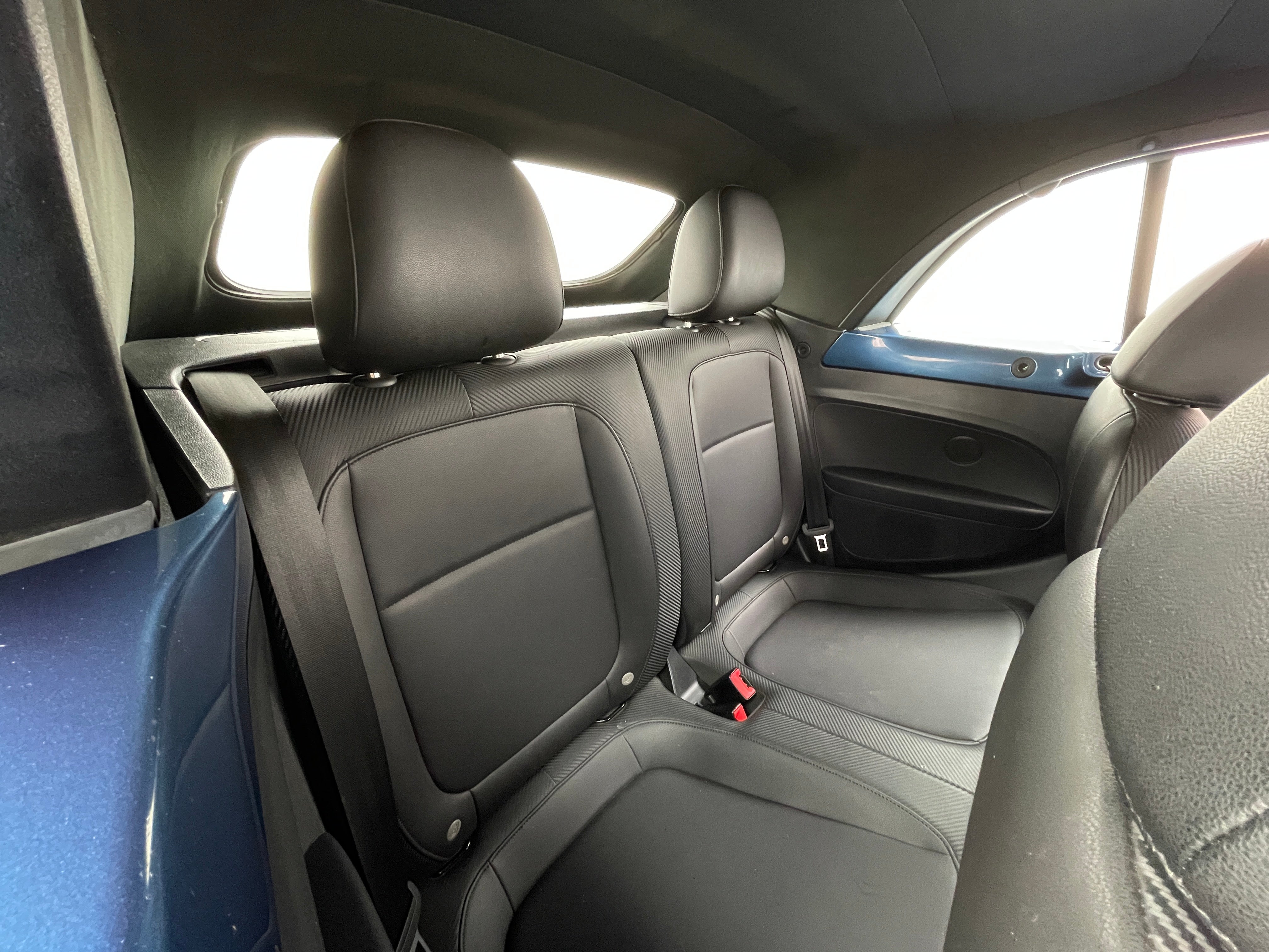 2018 Volkswagen Beetle S 6
