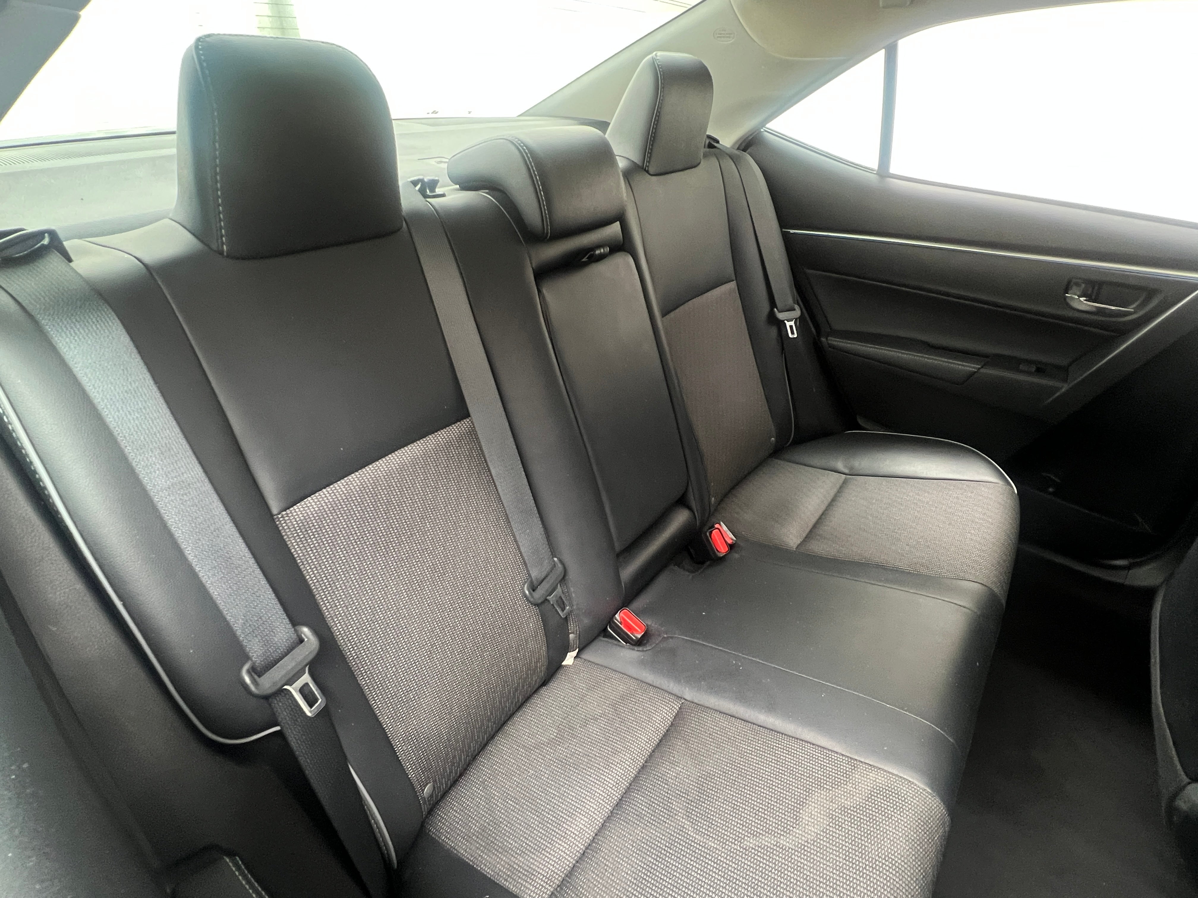 2016 Toyota Corolla S 6