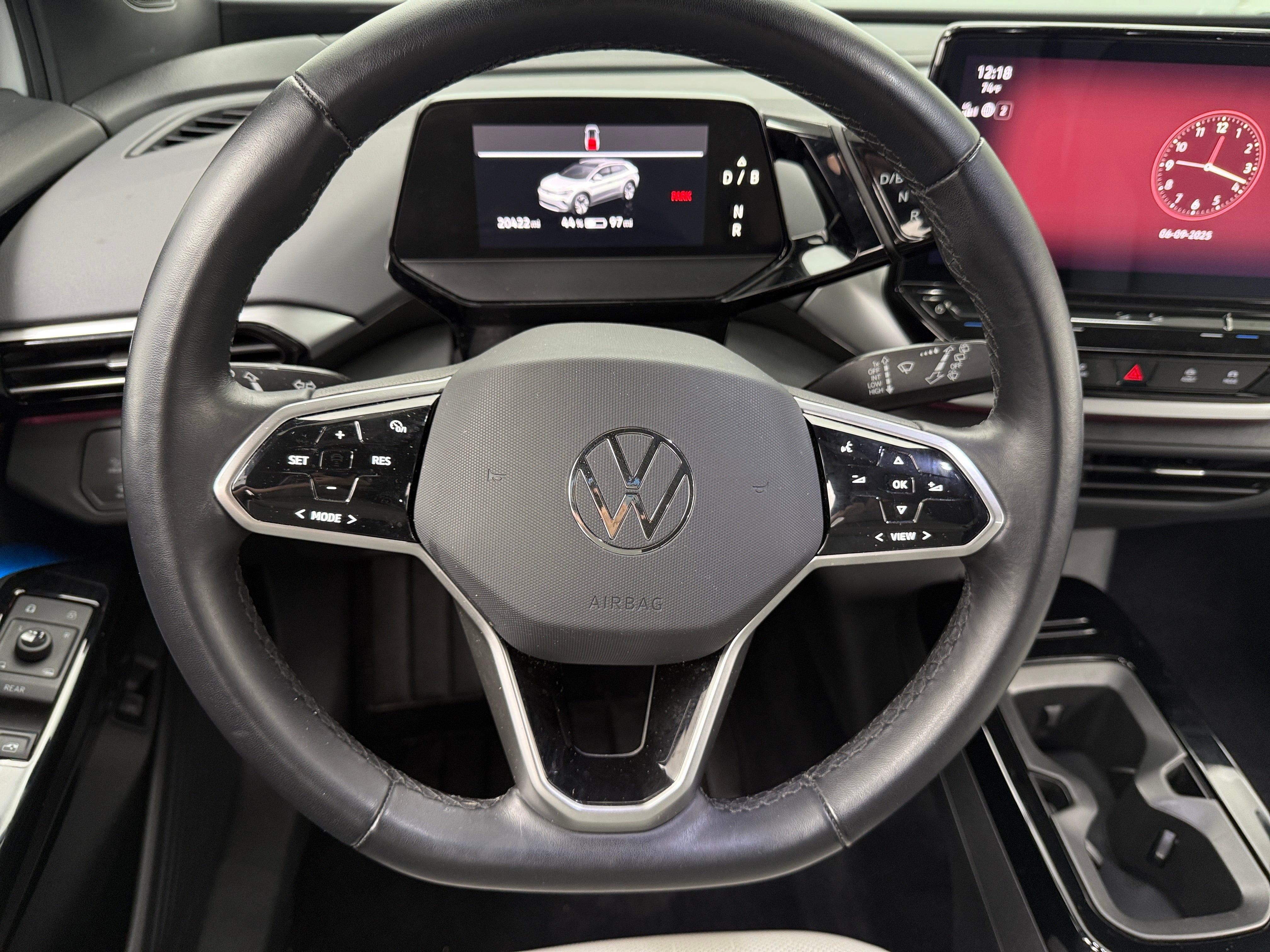 2022 Volkswagen ID.4 Pro S 4