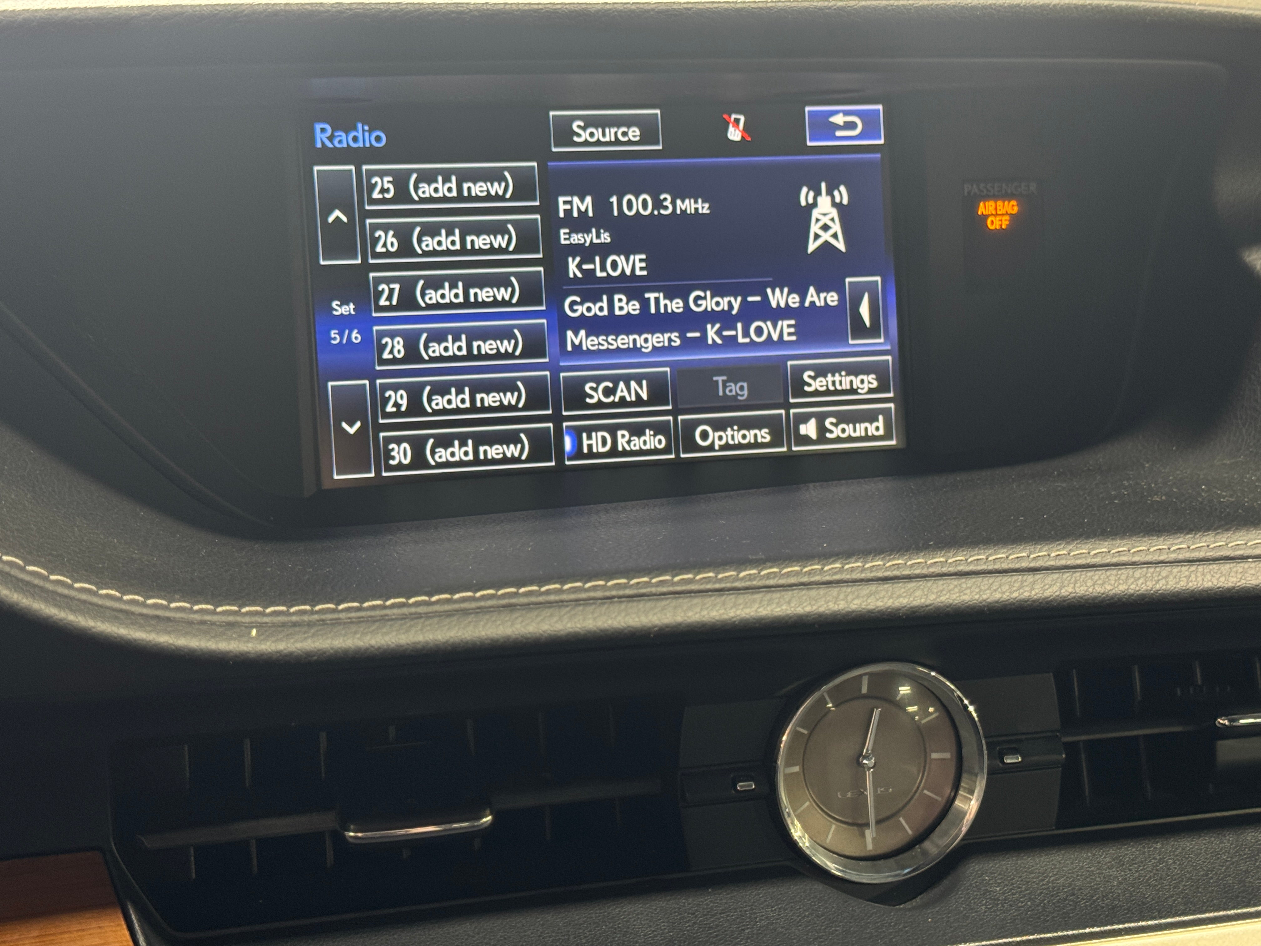 2015 Lexus ES Hybrid 300h 3