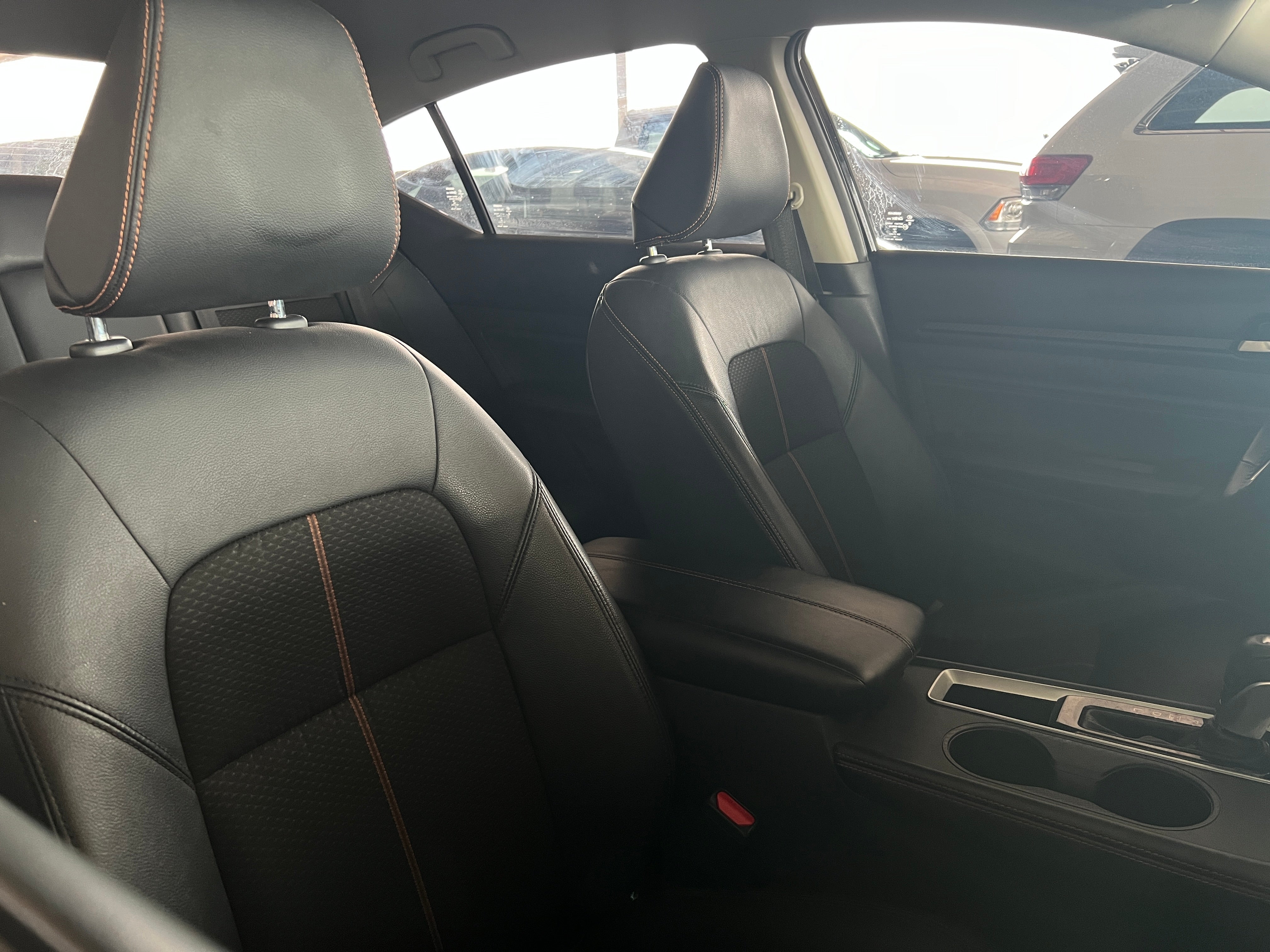 2021 Nissan Altima SR 2