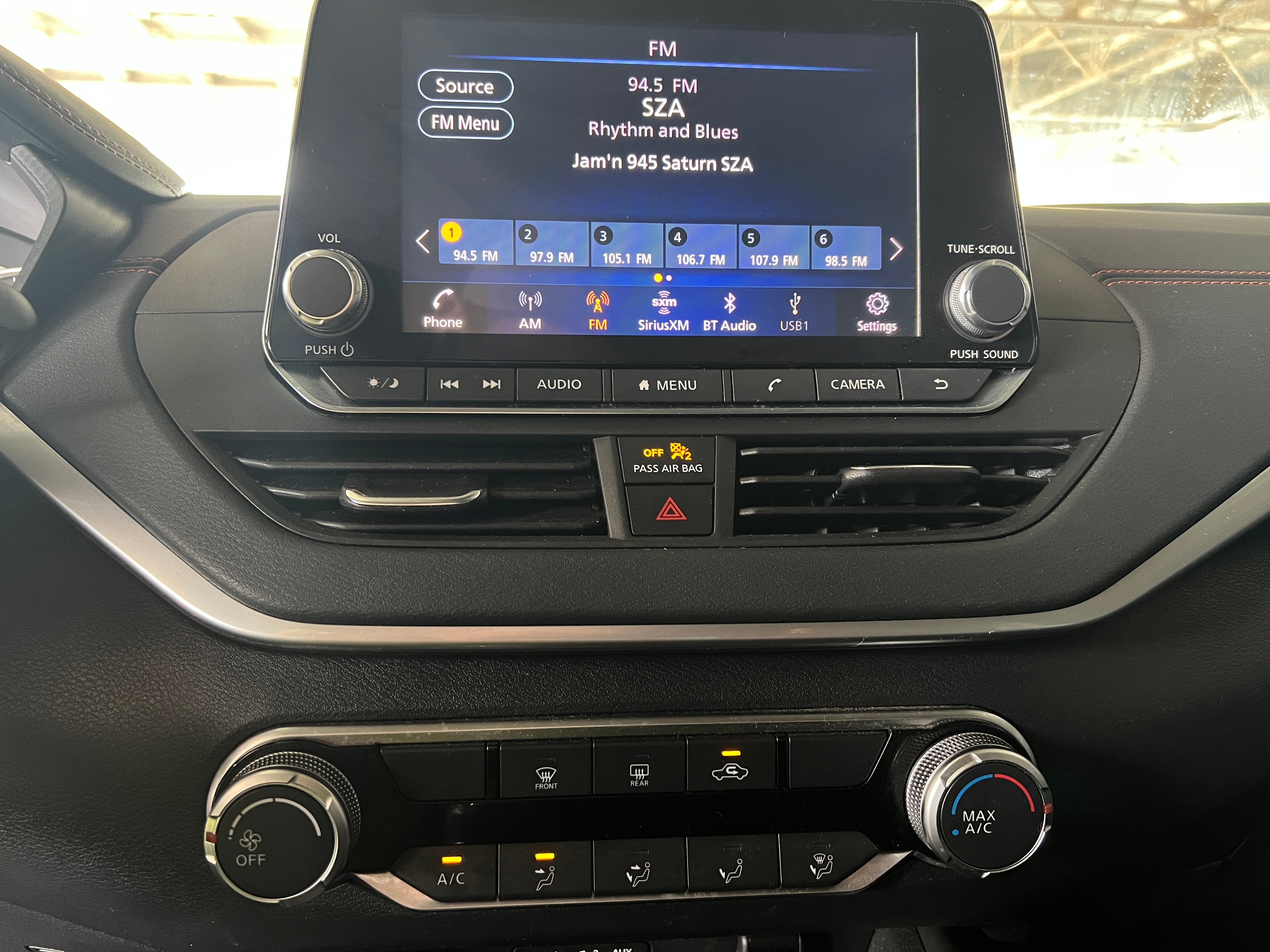 2021 Nissan Altima SR 4