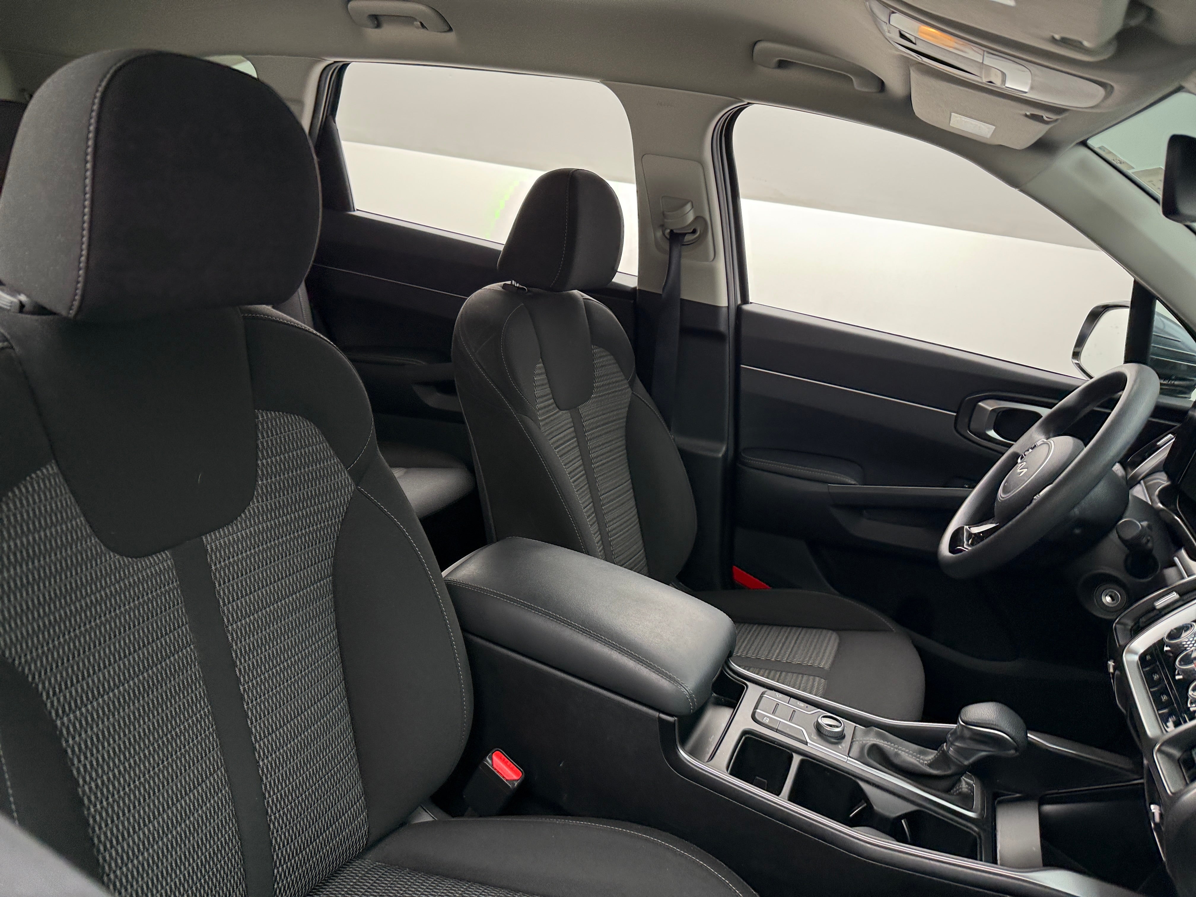 2022 Kia Sorento LX 2