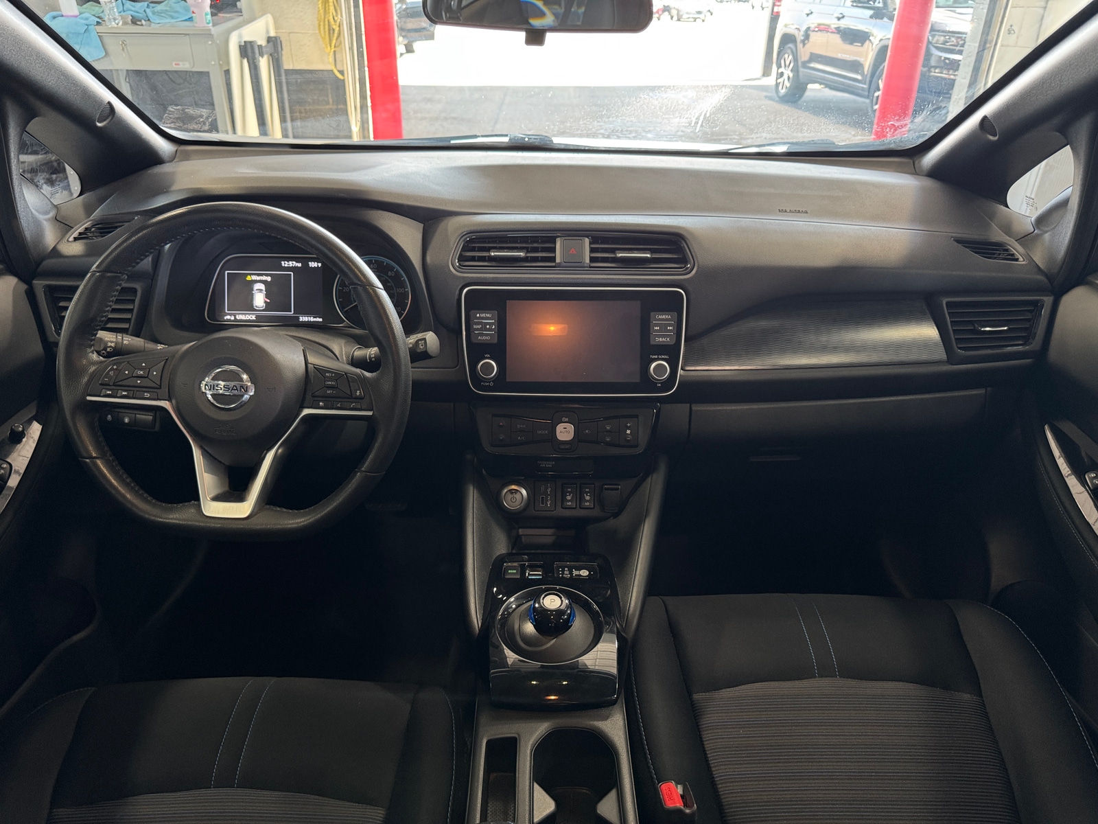 Thumbnail: 2022 Nissan Leaf - 3