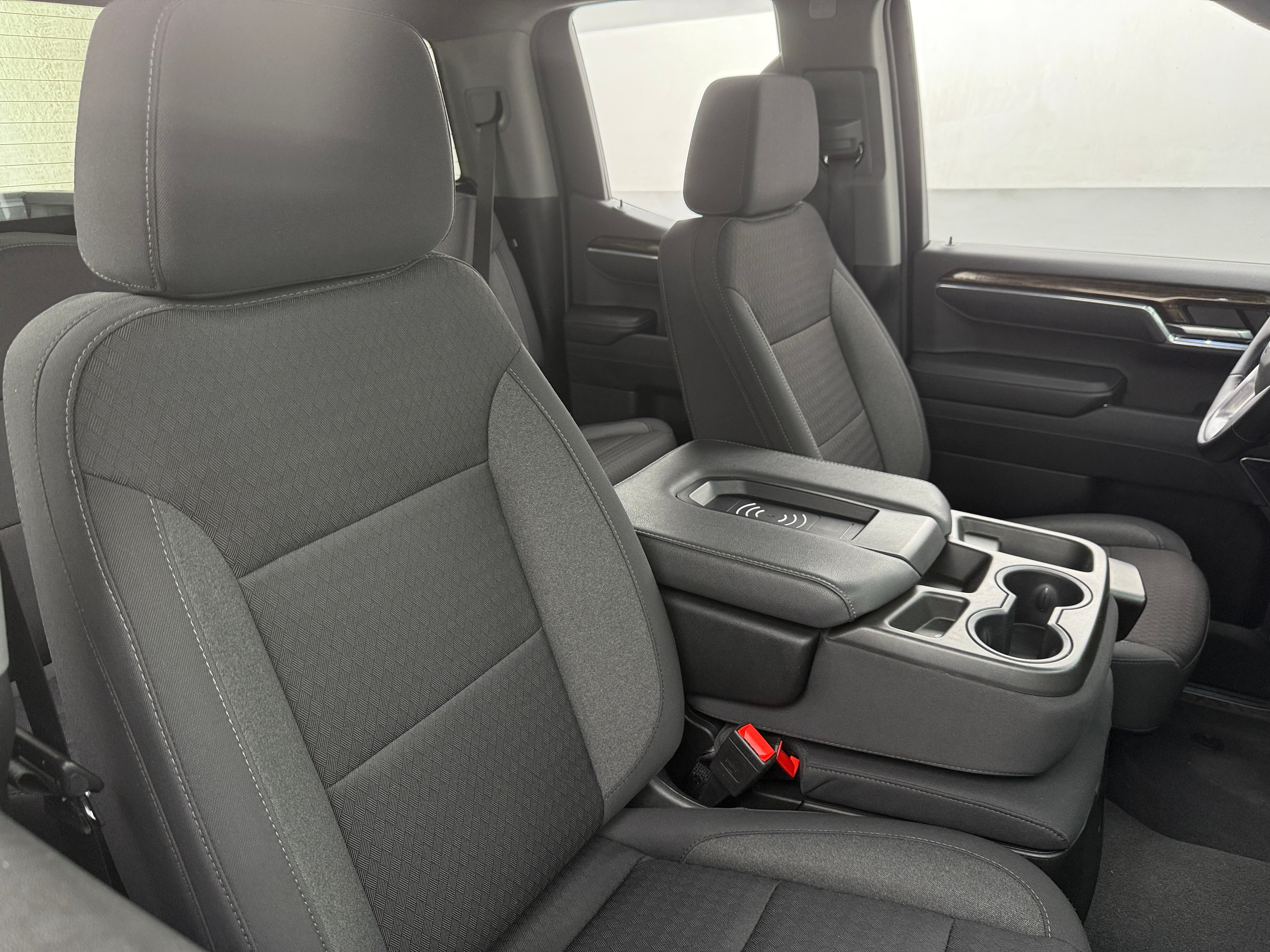2023 GMC Sierra 1500 Elevation 2