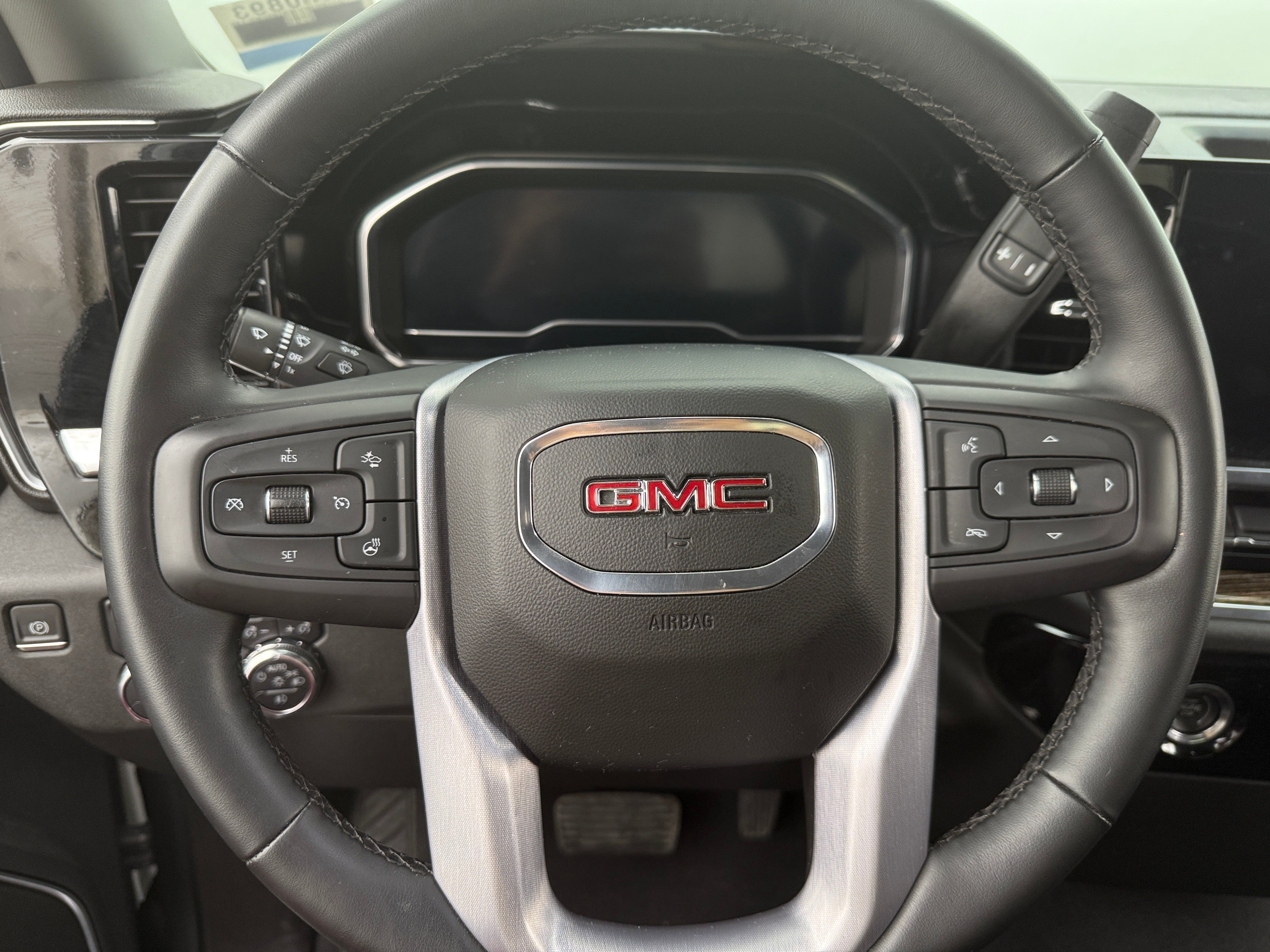 2023 GMC Sierra 1500 Elevation 5