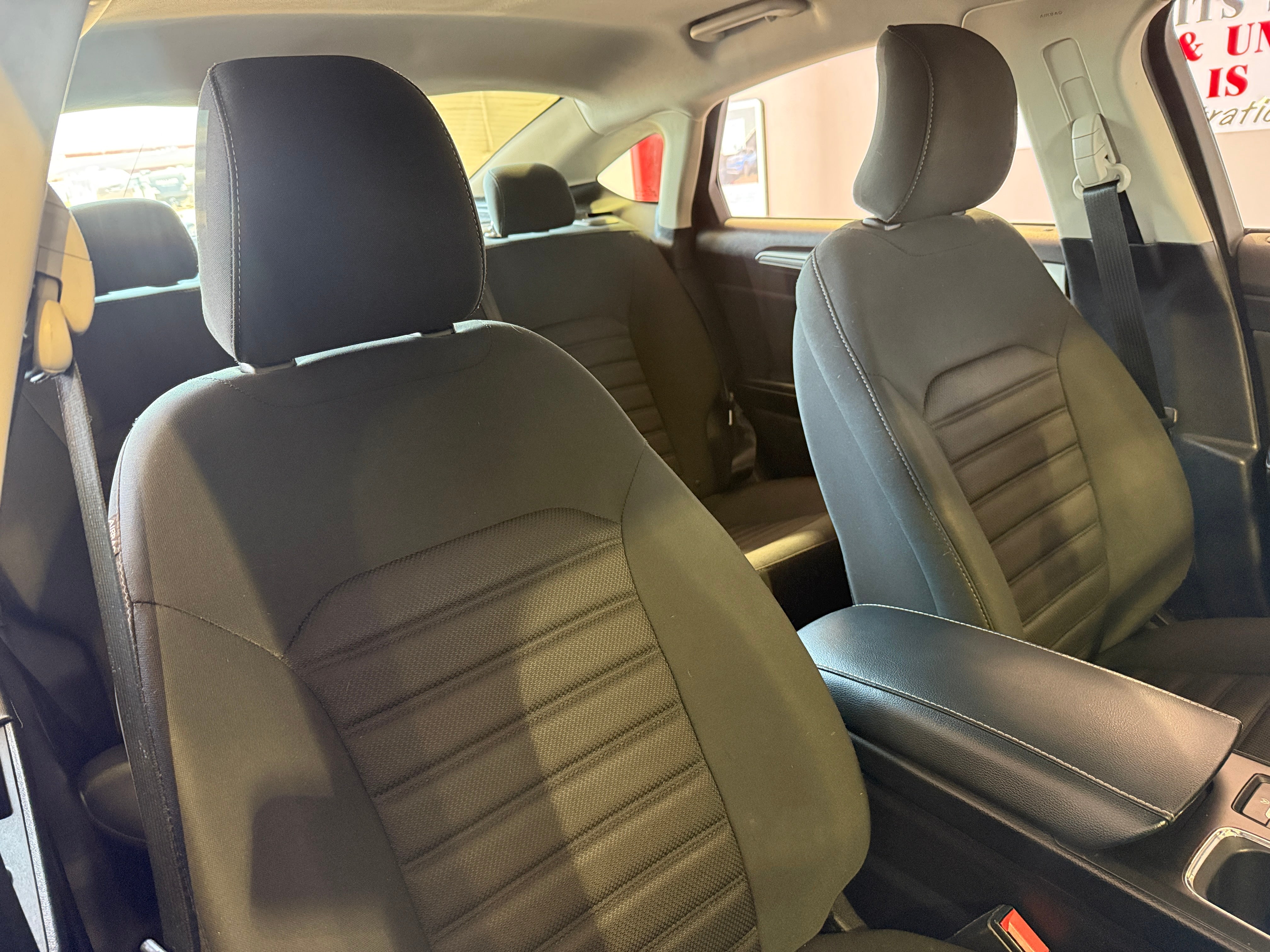 2019 Ford Fusion SE 2