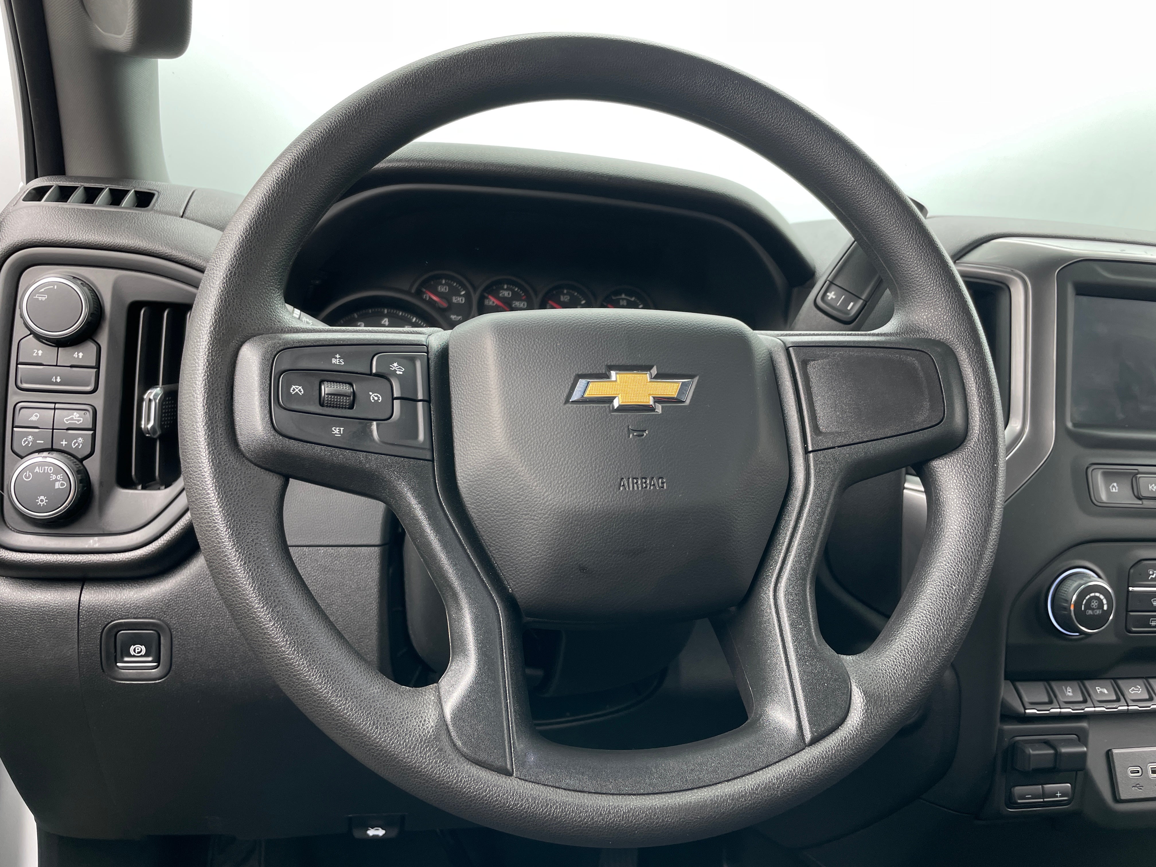 Thumbnail: 2024 Chevrolet Silverado 2500 - 5