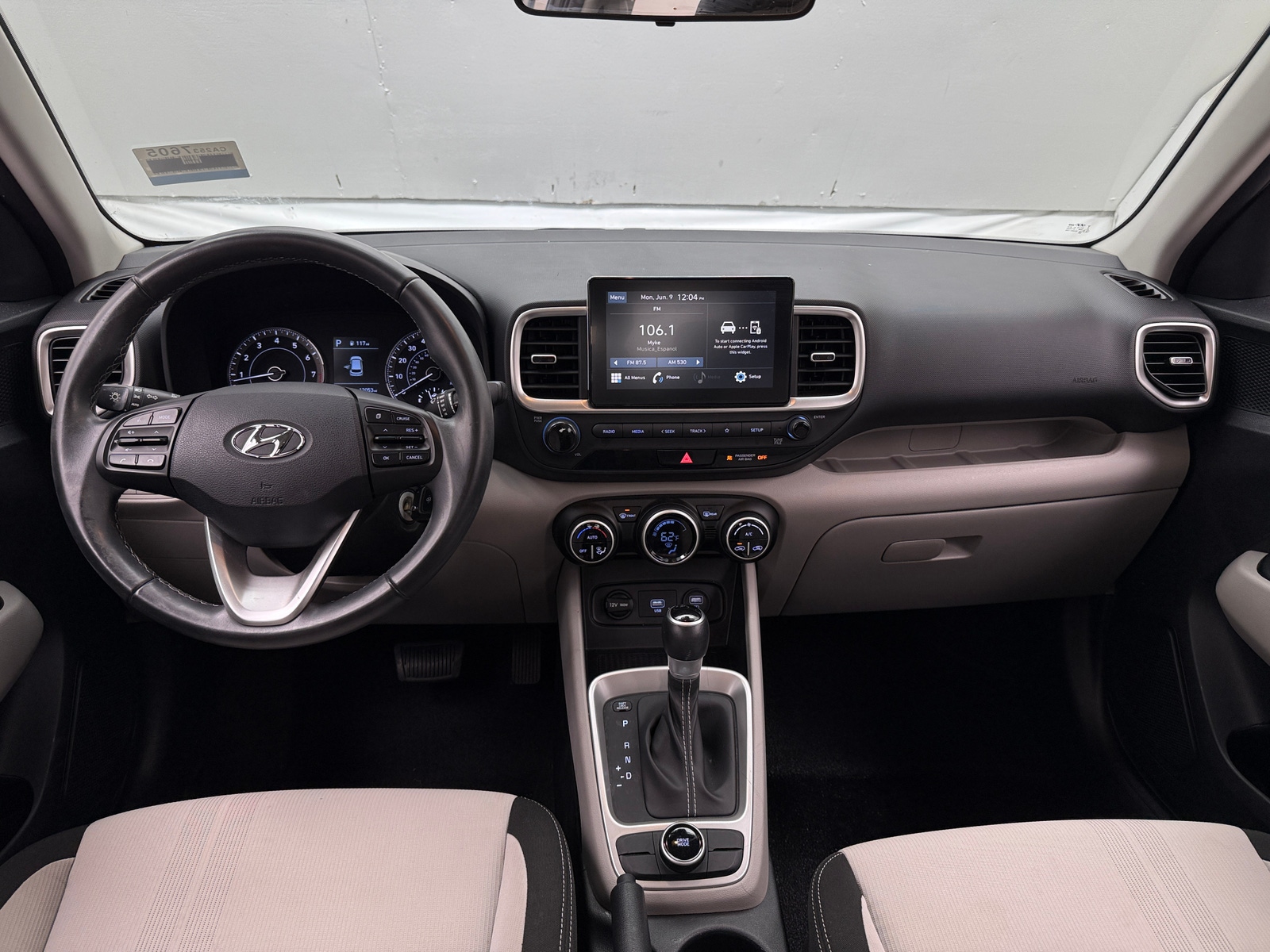 Thumbnail: 2021 Hyundai Venue - 3