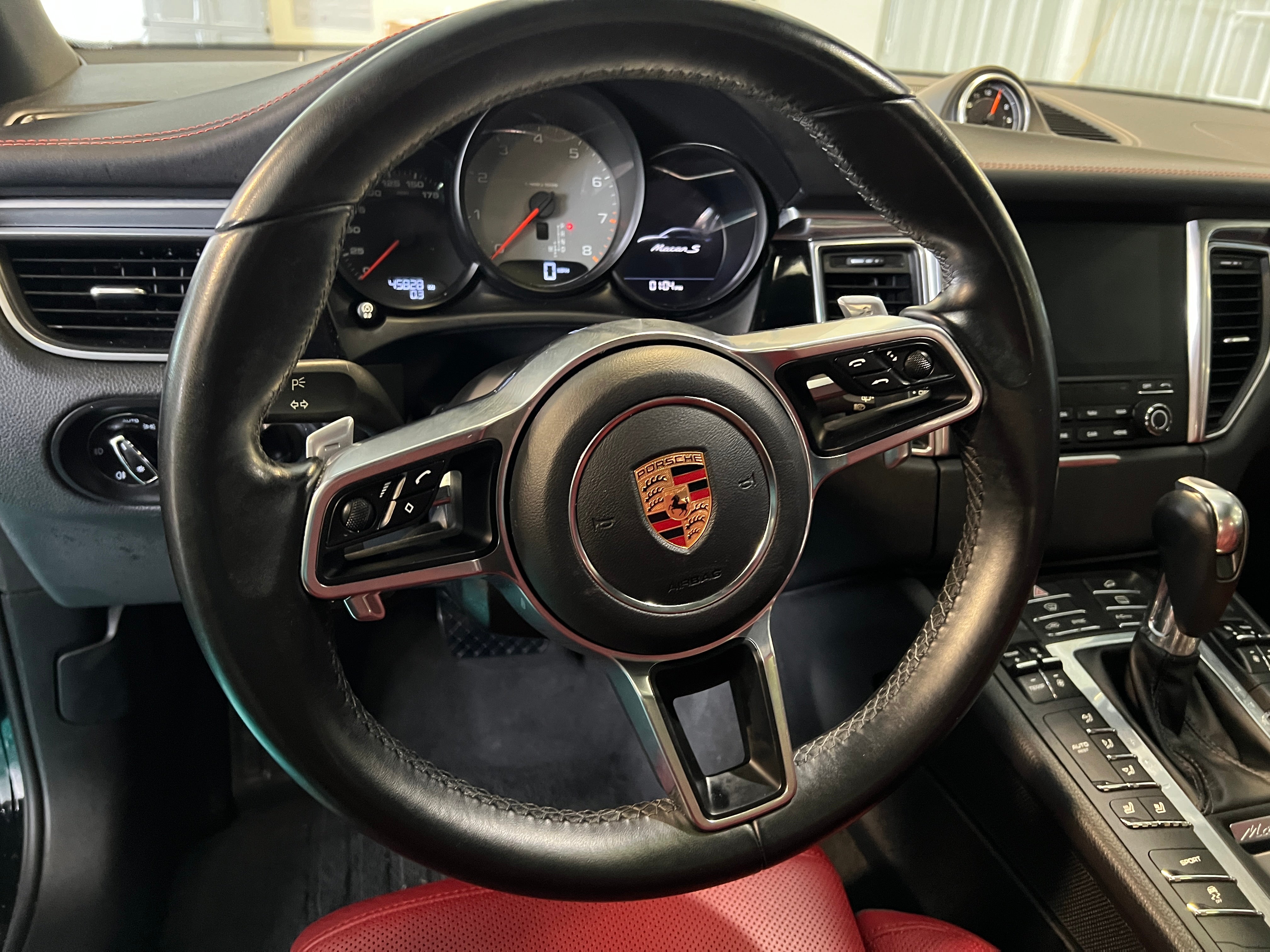 2018 Porsche Macan S 4