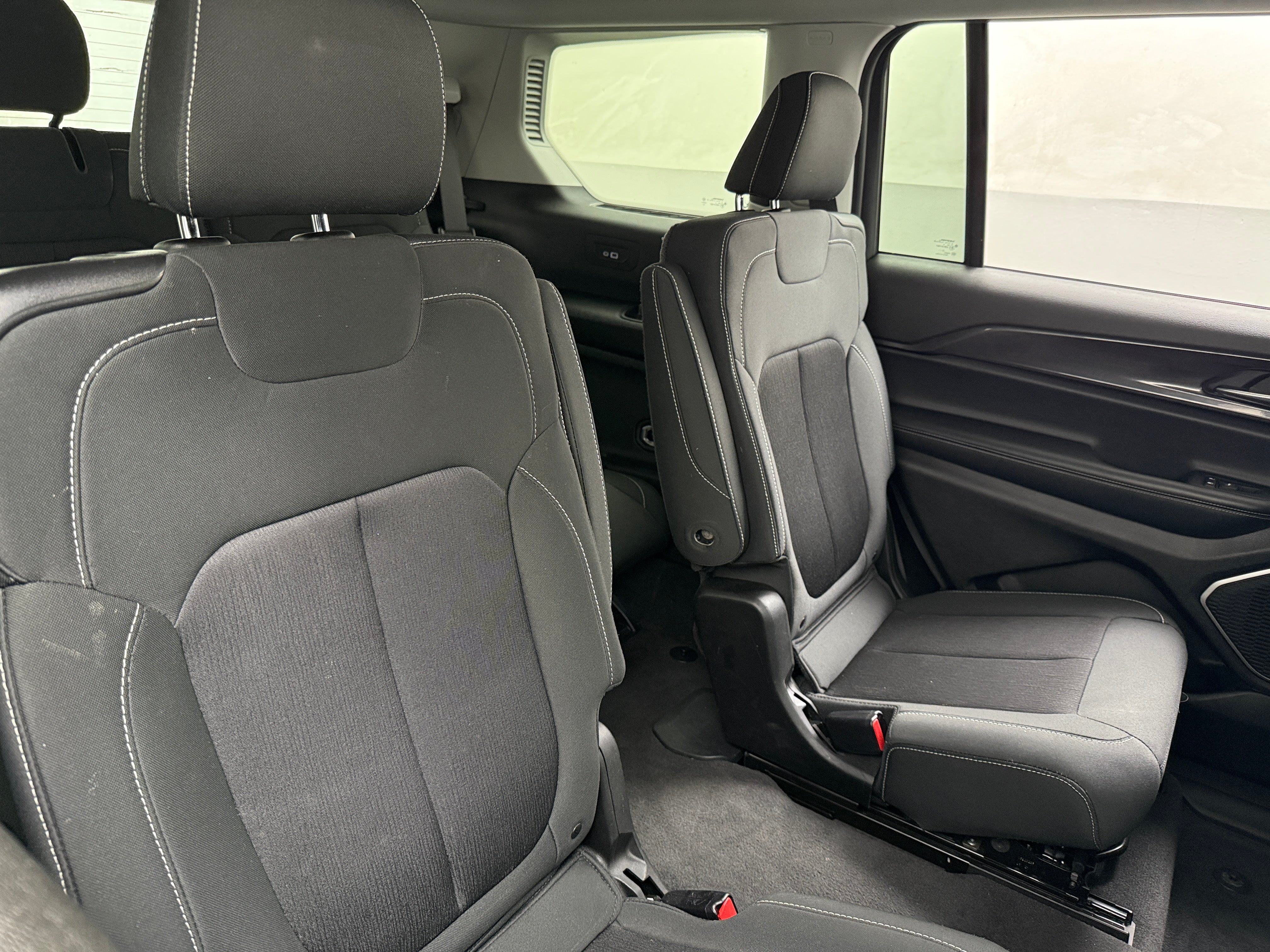 2022 Jeep Grand Cherokee L Laredo 6