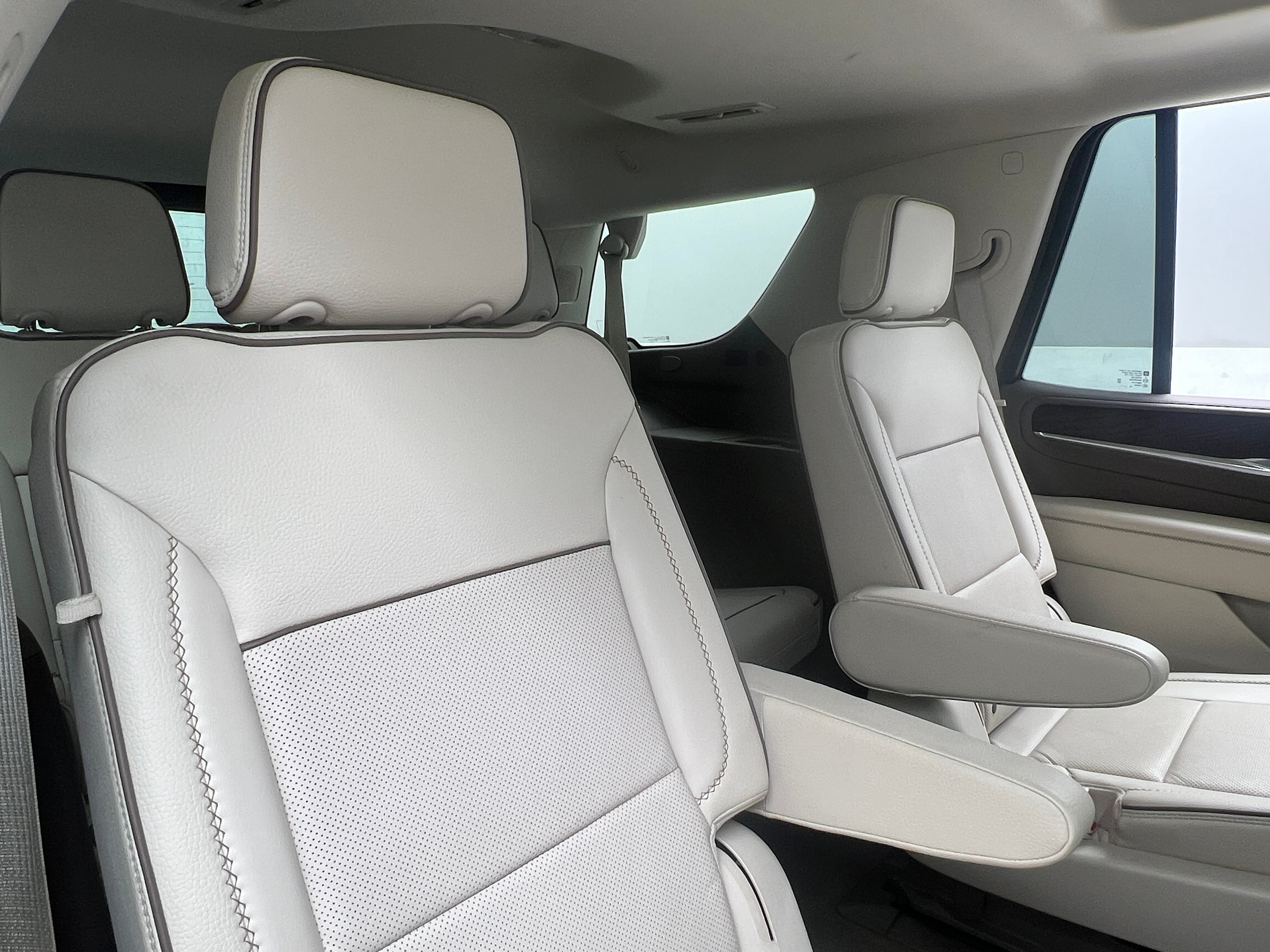 2021 GMC Yukon Denali 5