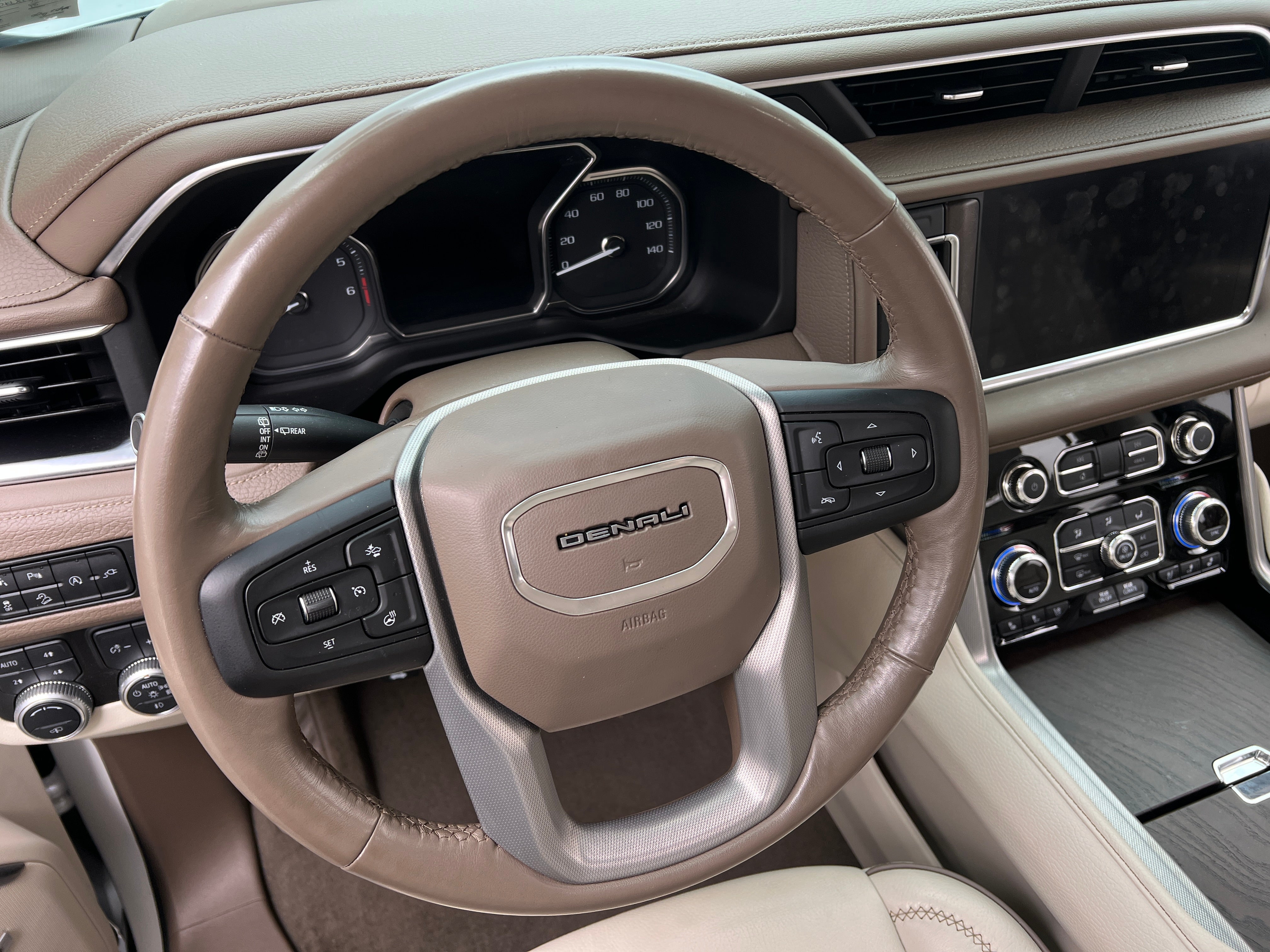 2021 GMC Yukon Denali 4
