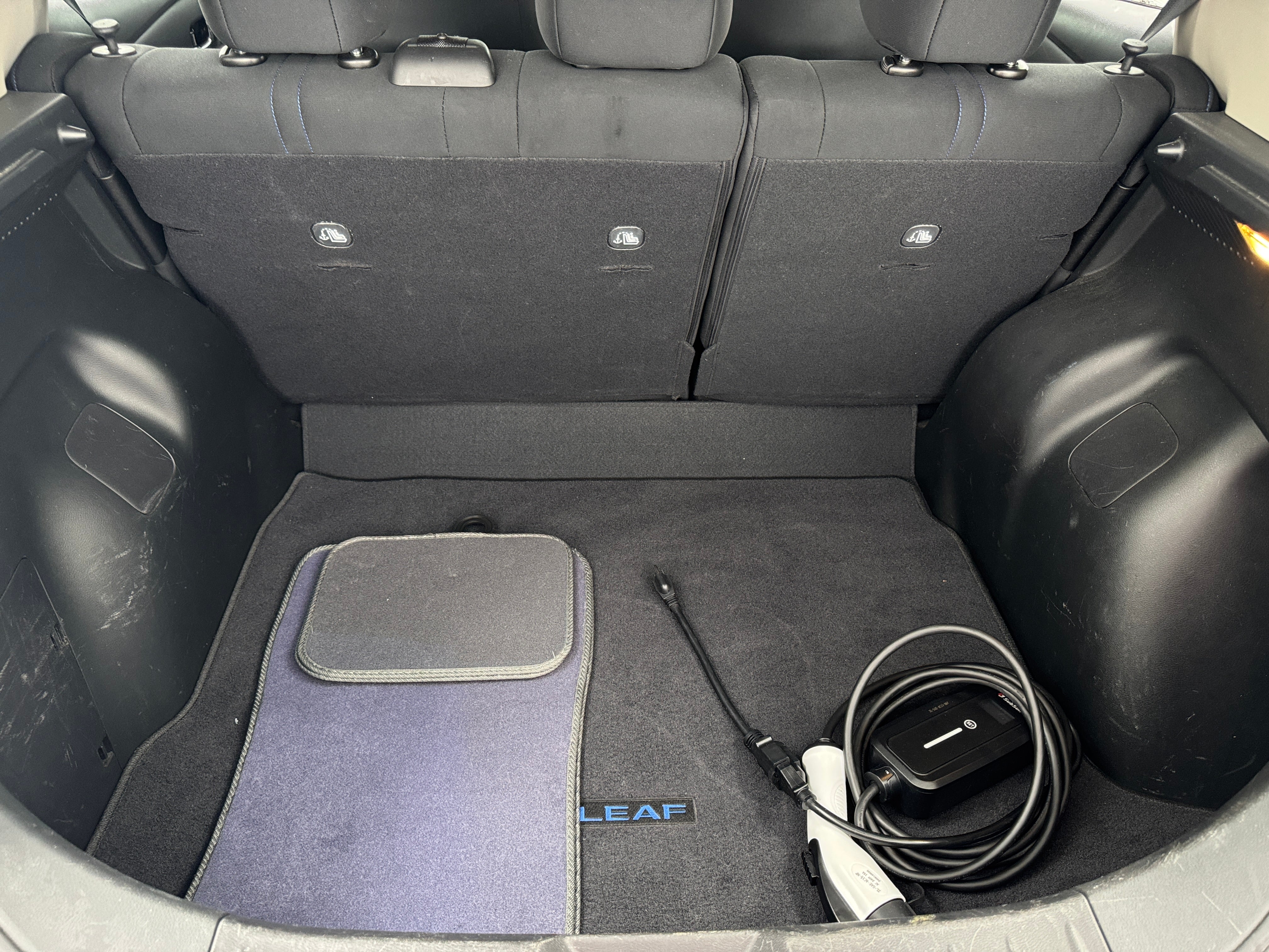 2020 Nissan Leaf SV 7
