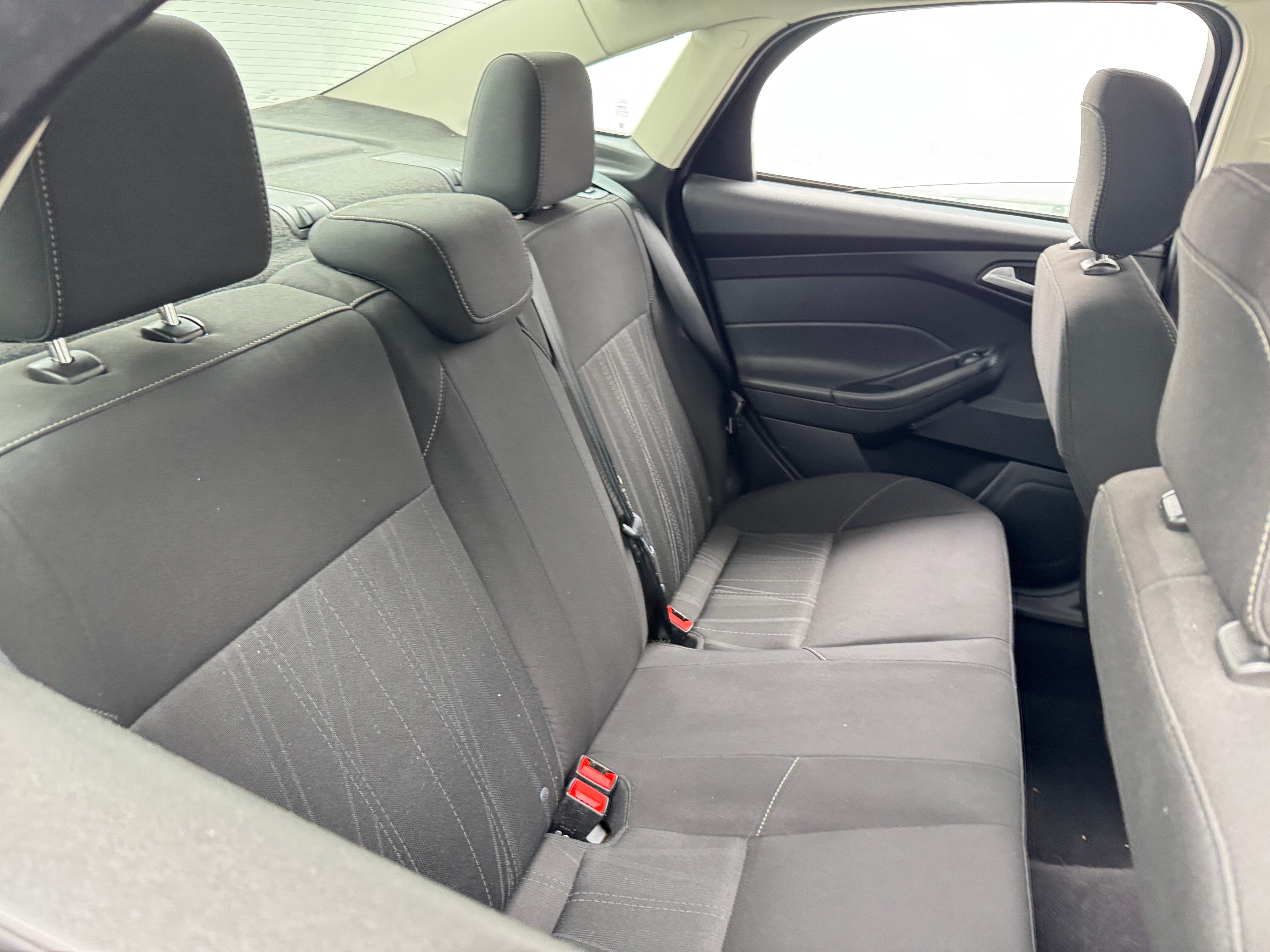 2018 Ford Focus SE 6