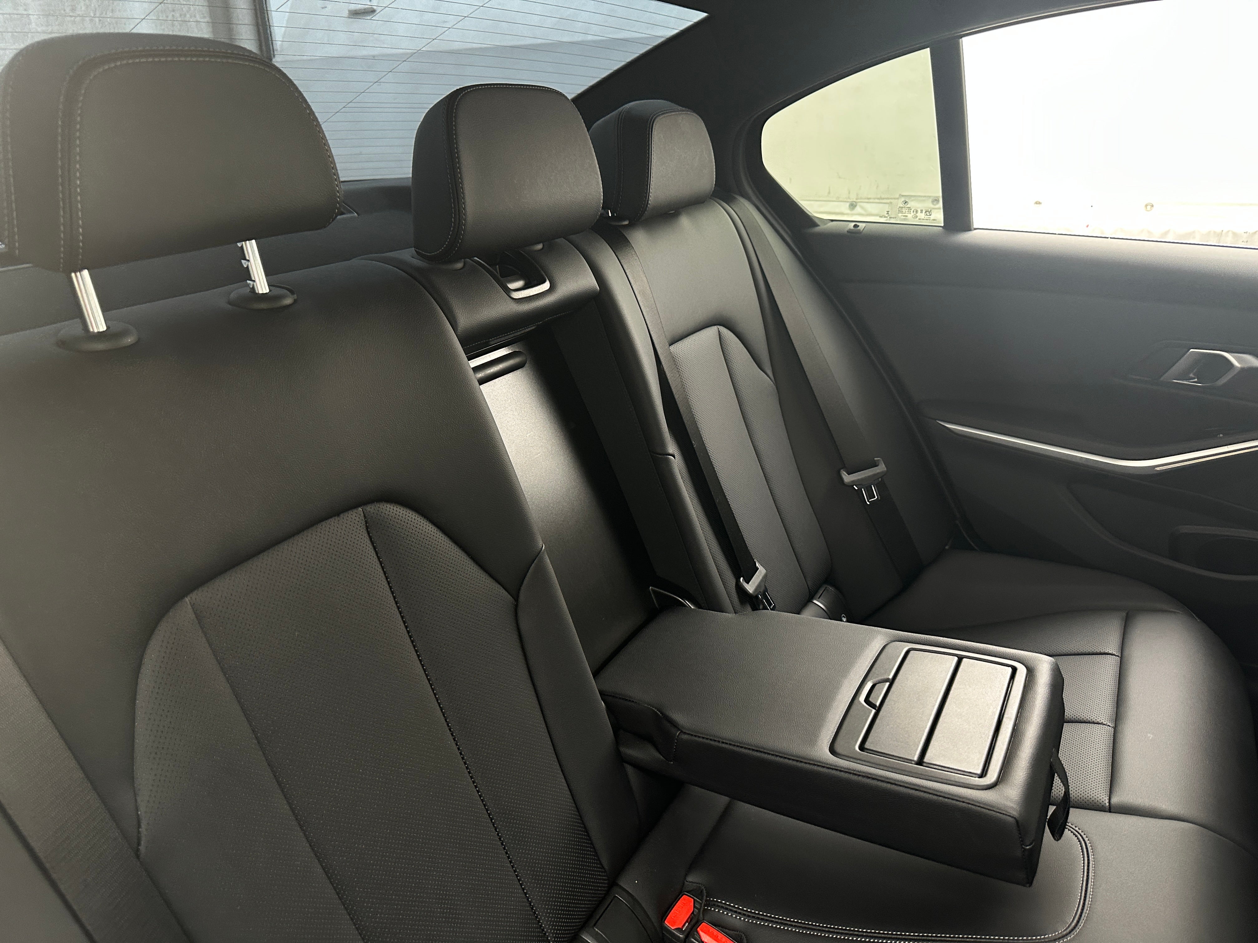 2025 BMW 3 Series 330i 5