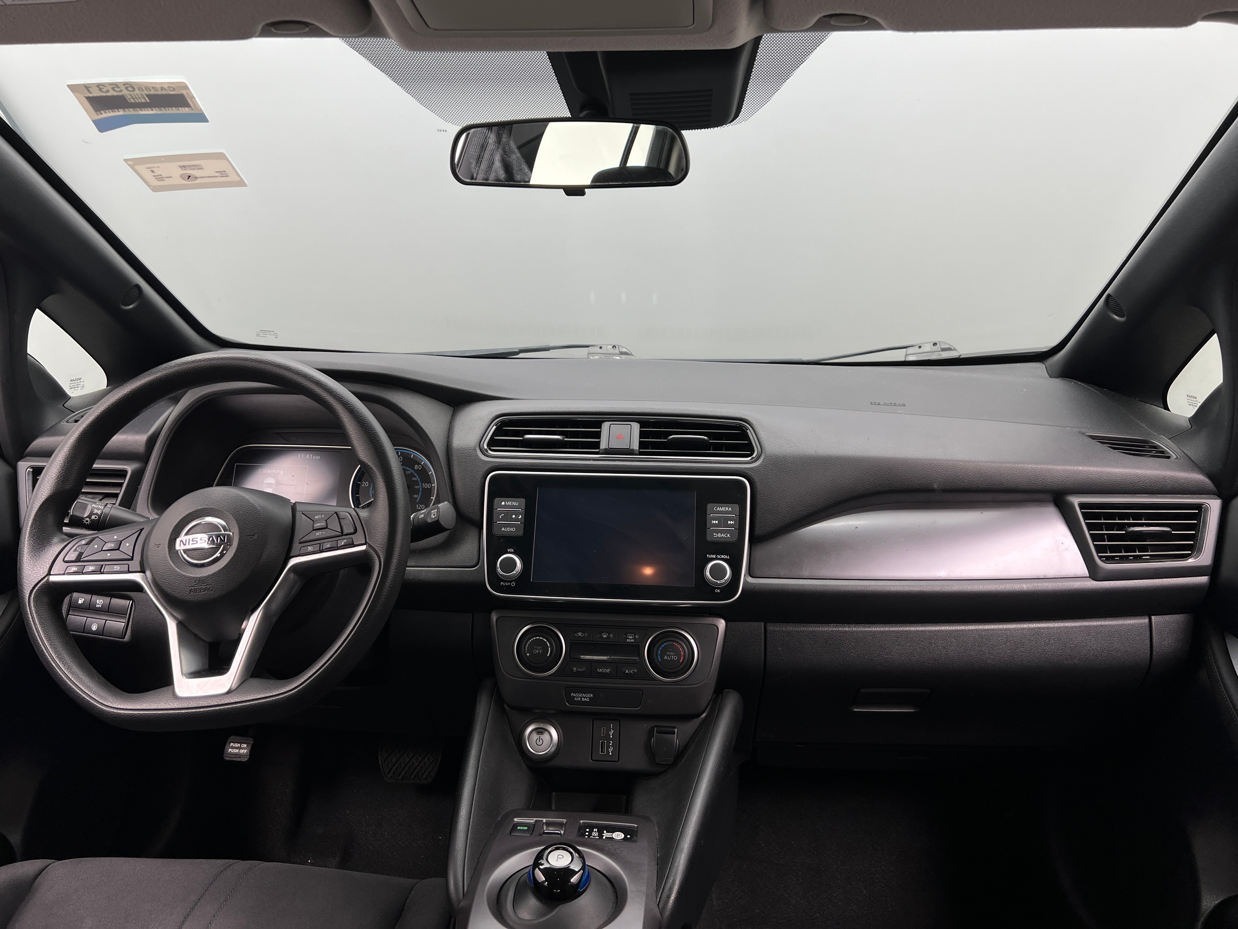 2022 Nissan Leaf S 3
