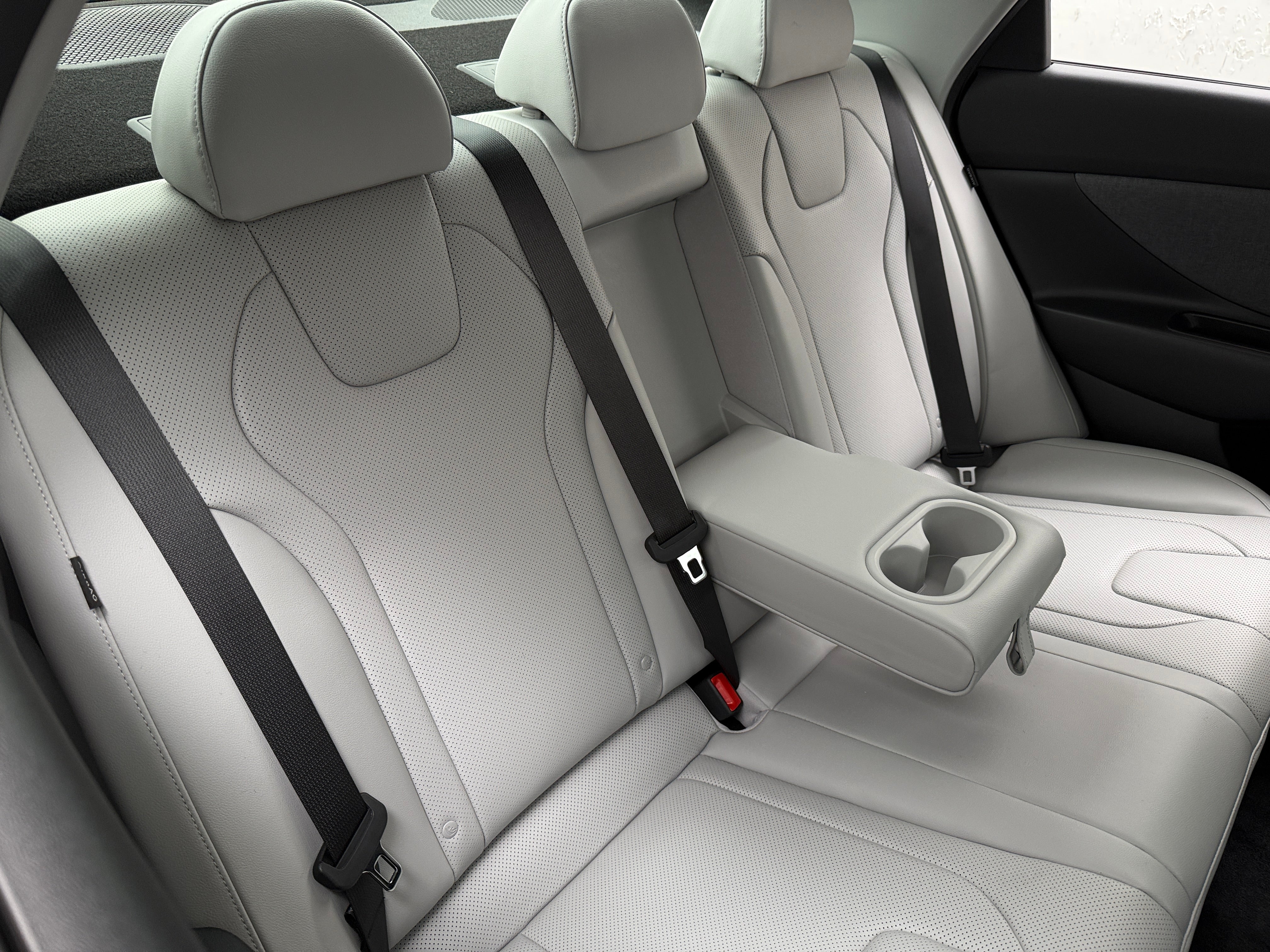 2024 Hyundai Elantra Limited Edition 5