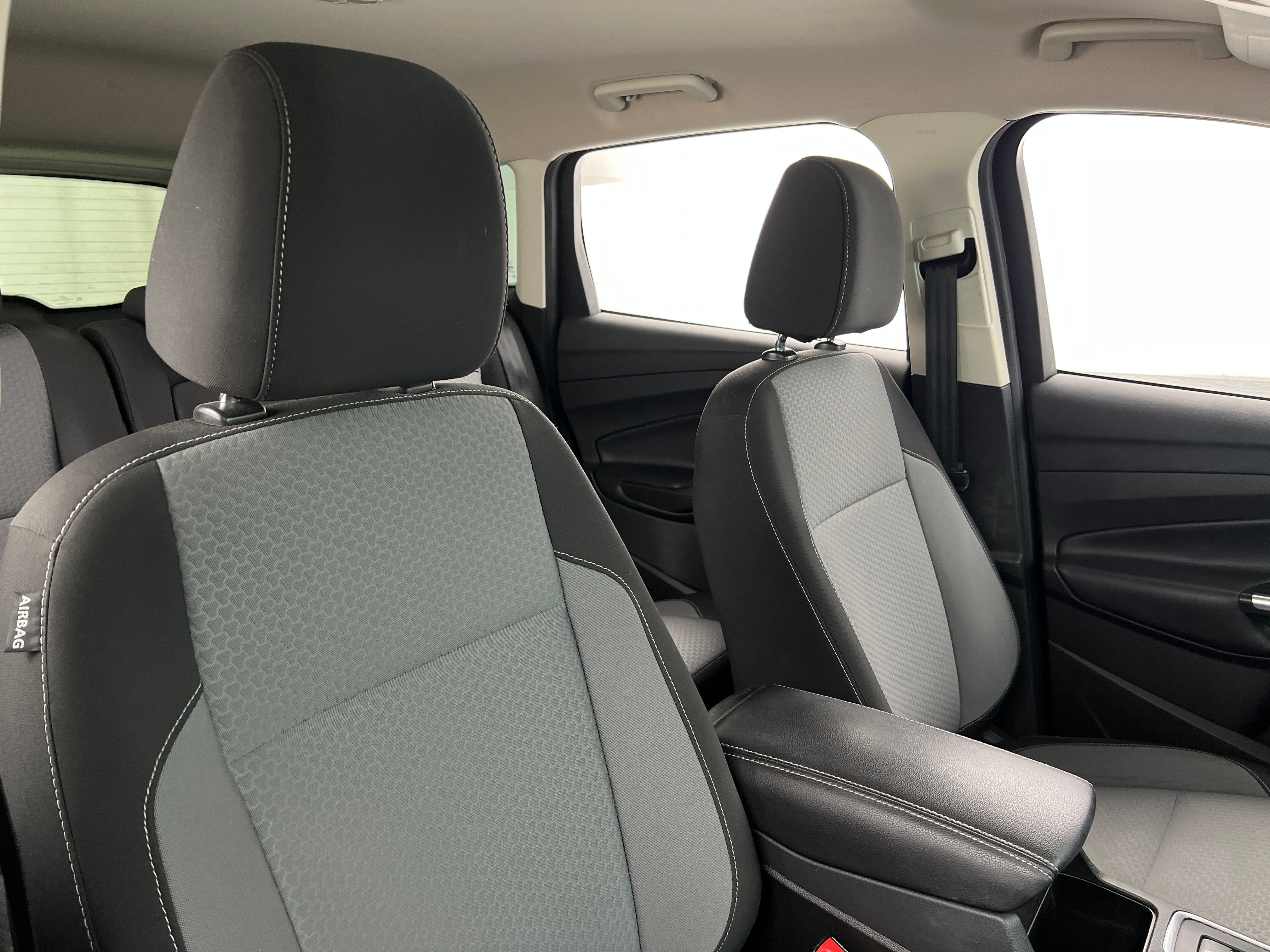 2017 Ford Escape SE 2