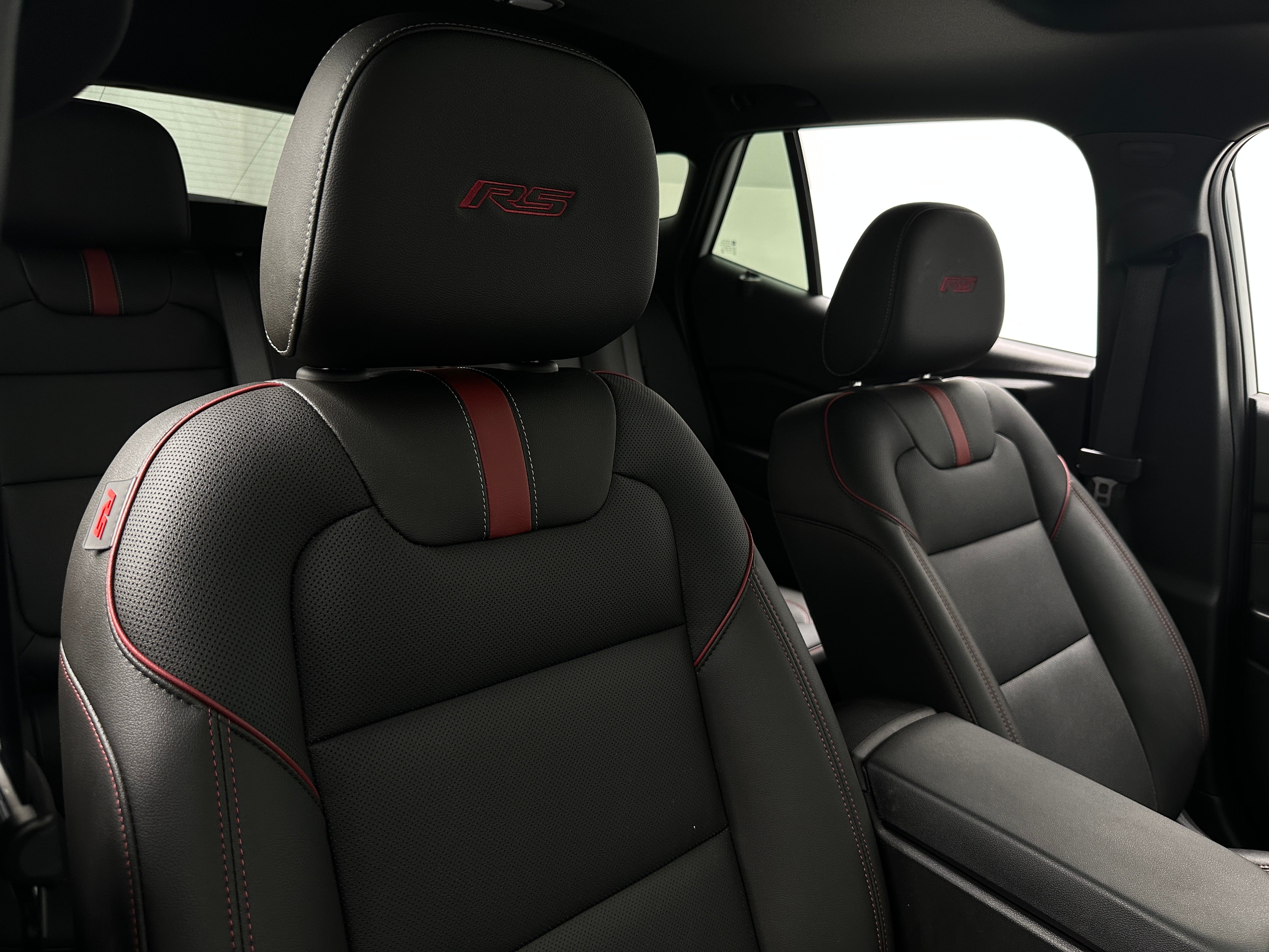 2025 Chevrolet Trax RS 2