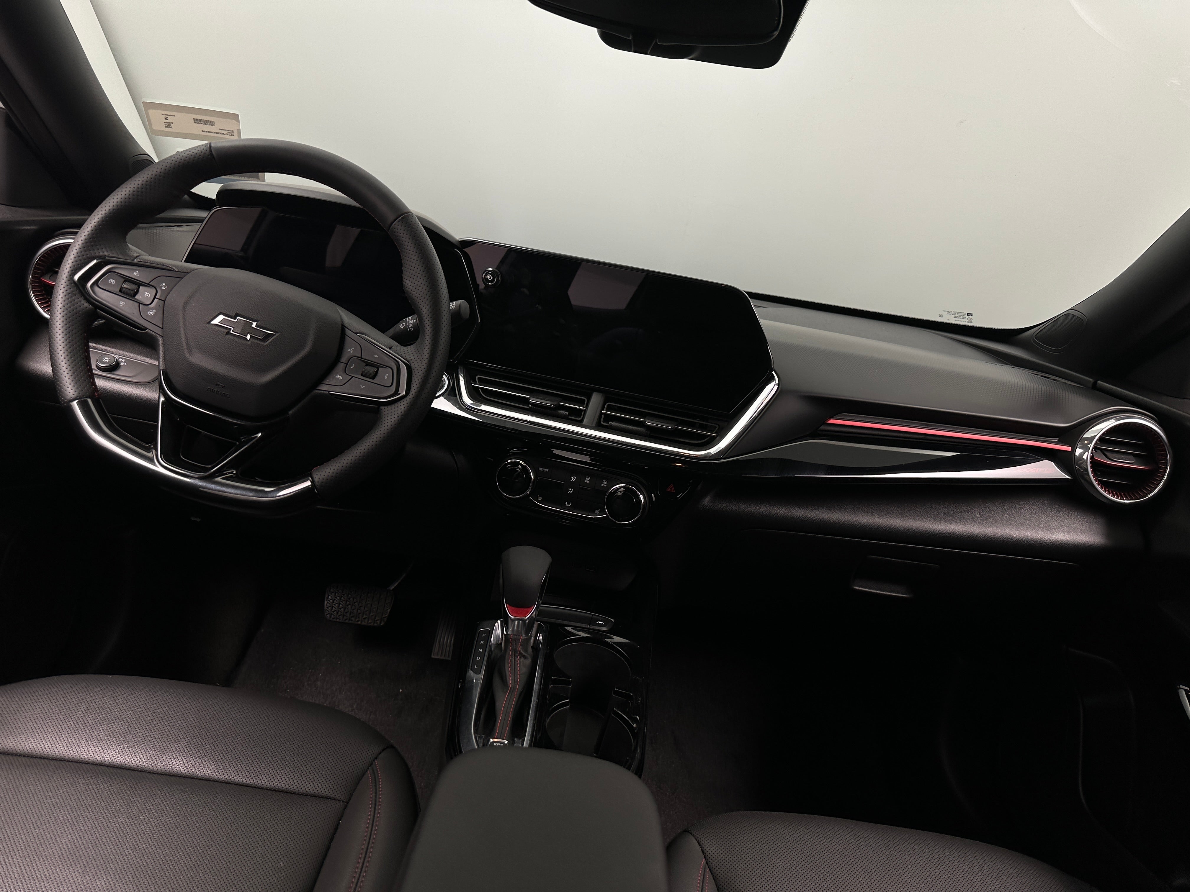 2025 Chevrolet Trax RS 3