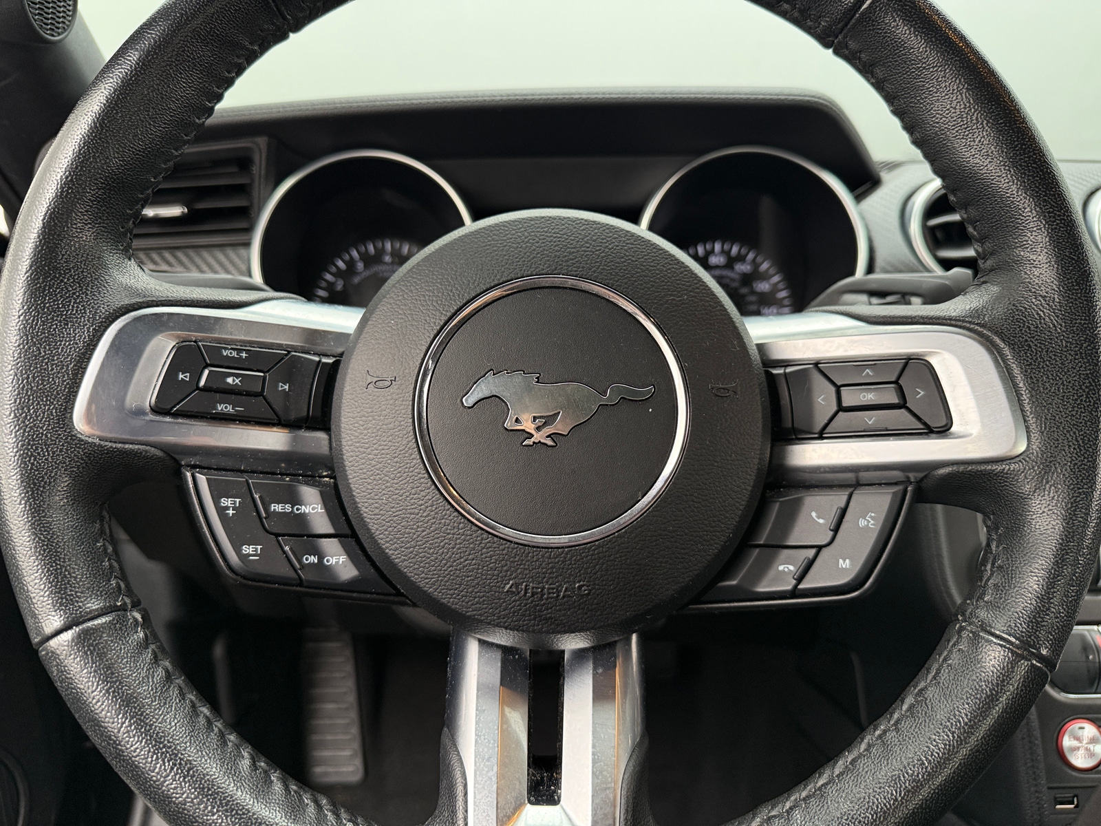 Thumbnail: 2022 Ford Mustang - 4
