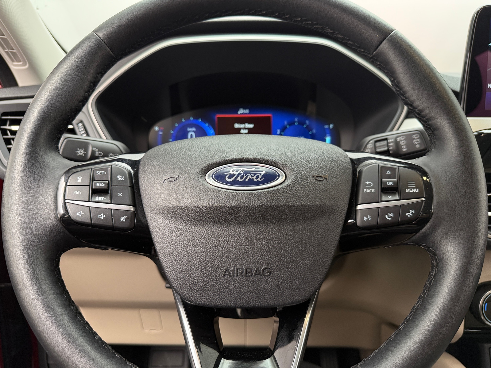 Thumbnail: 2022 Ford Escape - 4
