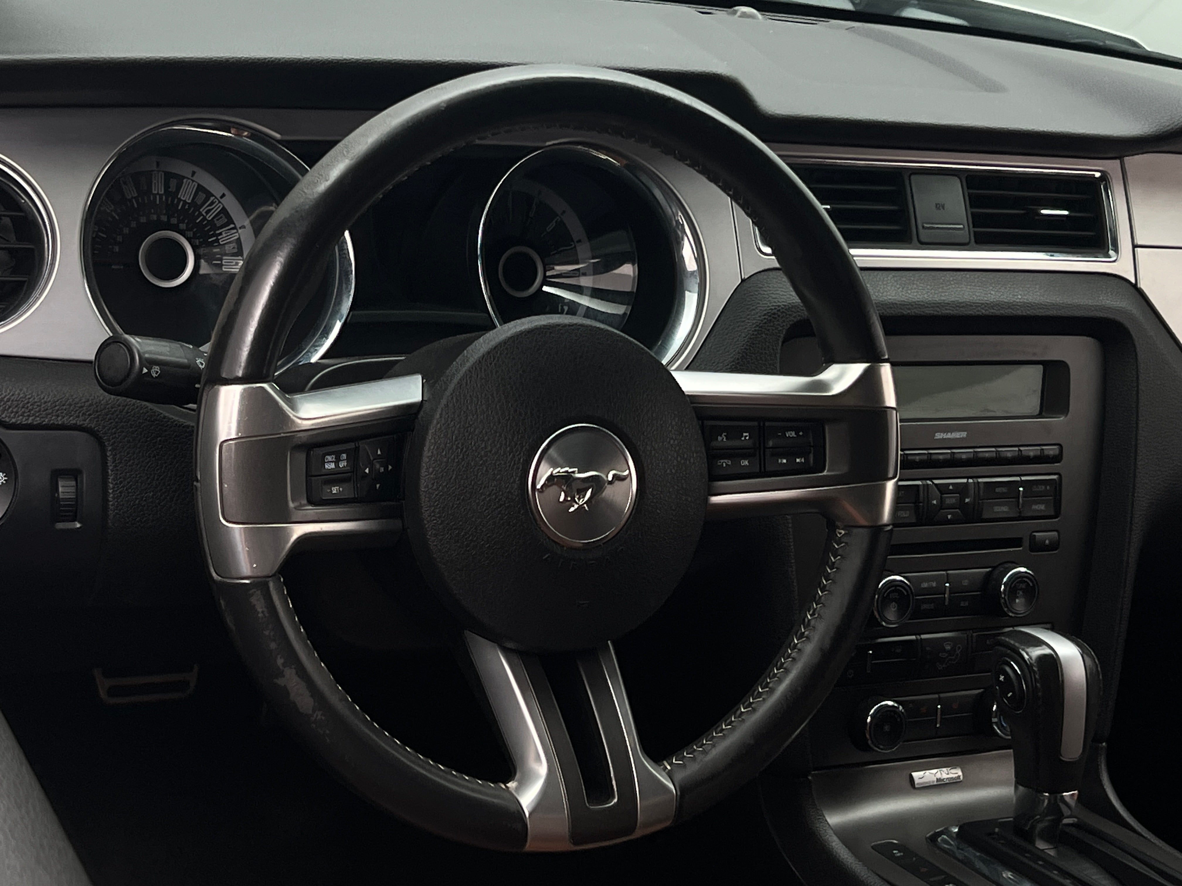 2013 Ford Mustang GT Premium 3