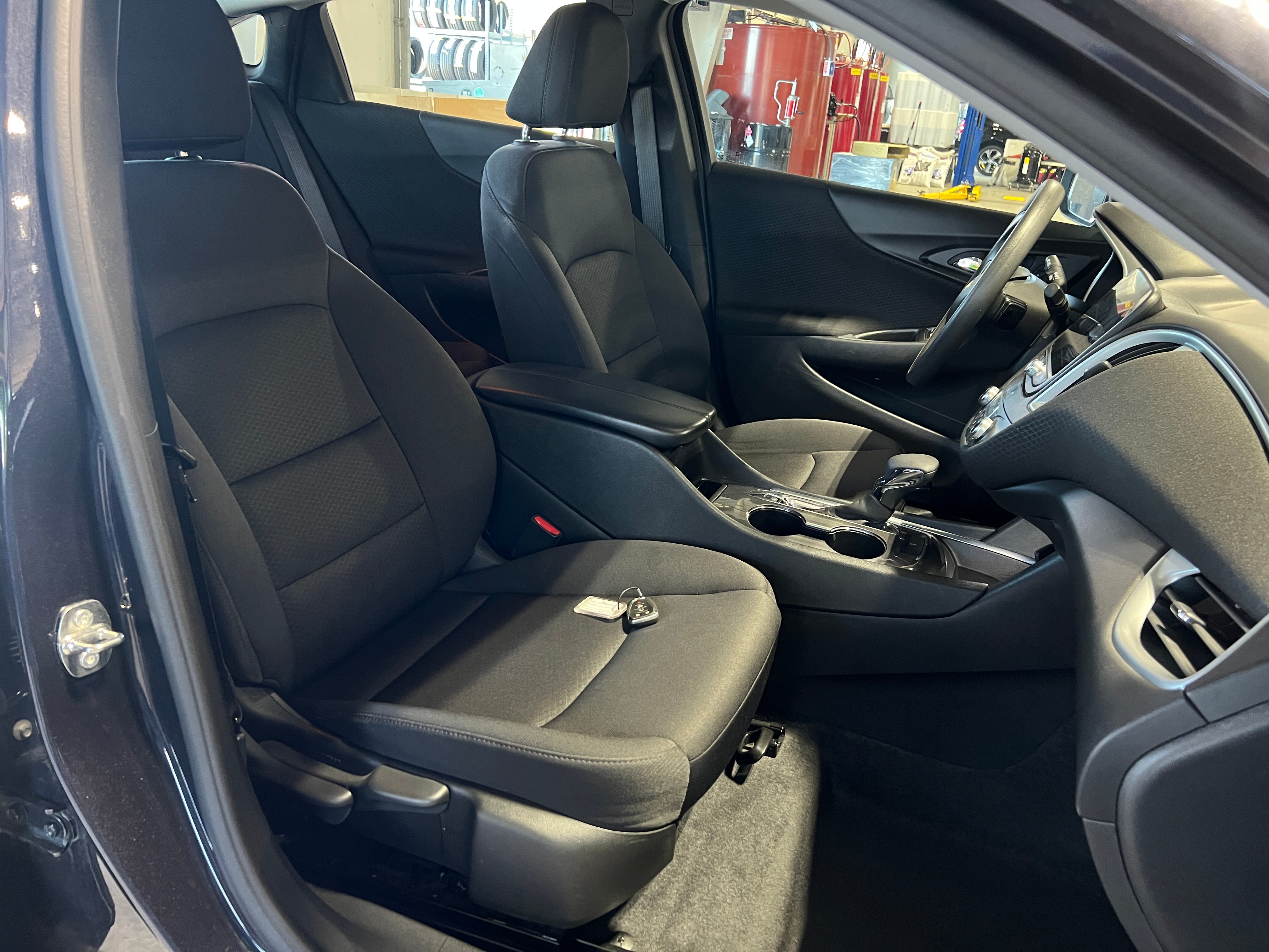 2023 Chevrolet Malibu LT 2