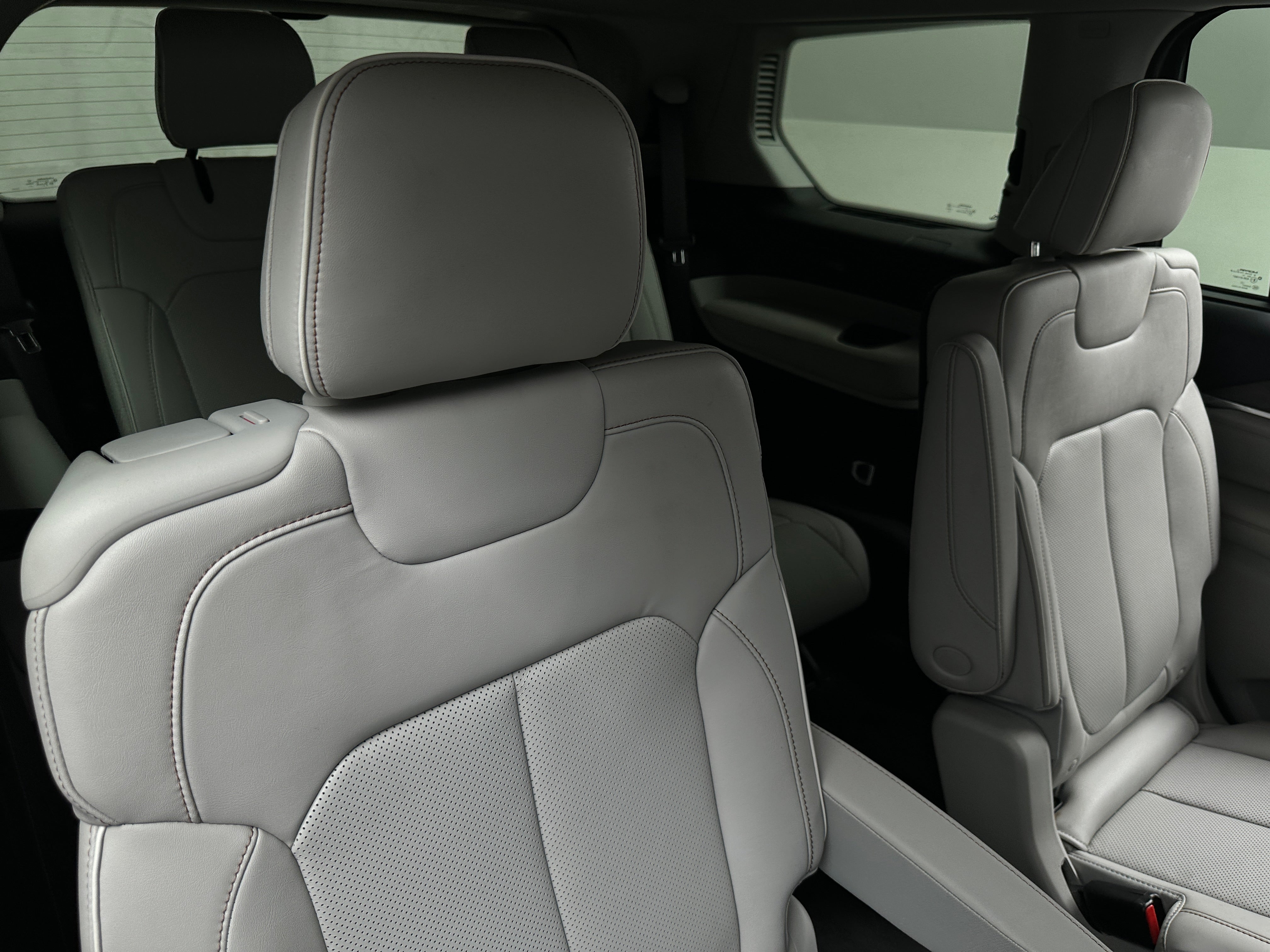 2021 Jeep Grand Cherokee L Overland 5