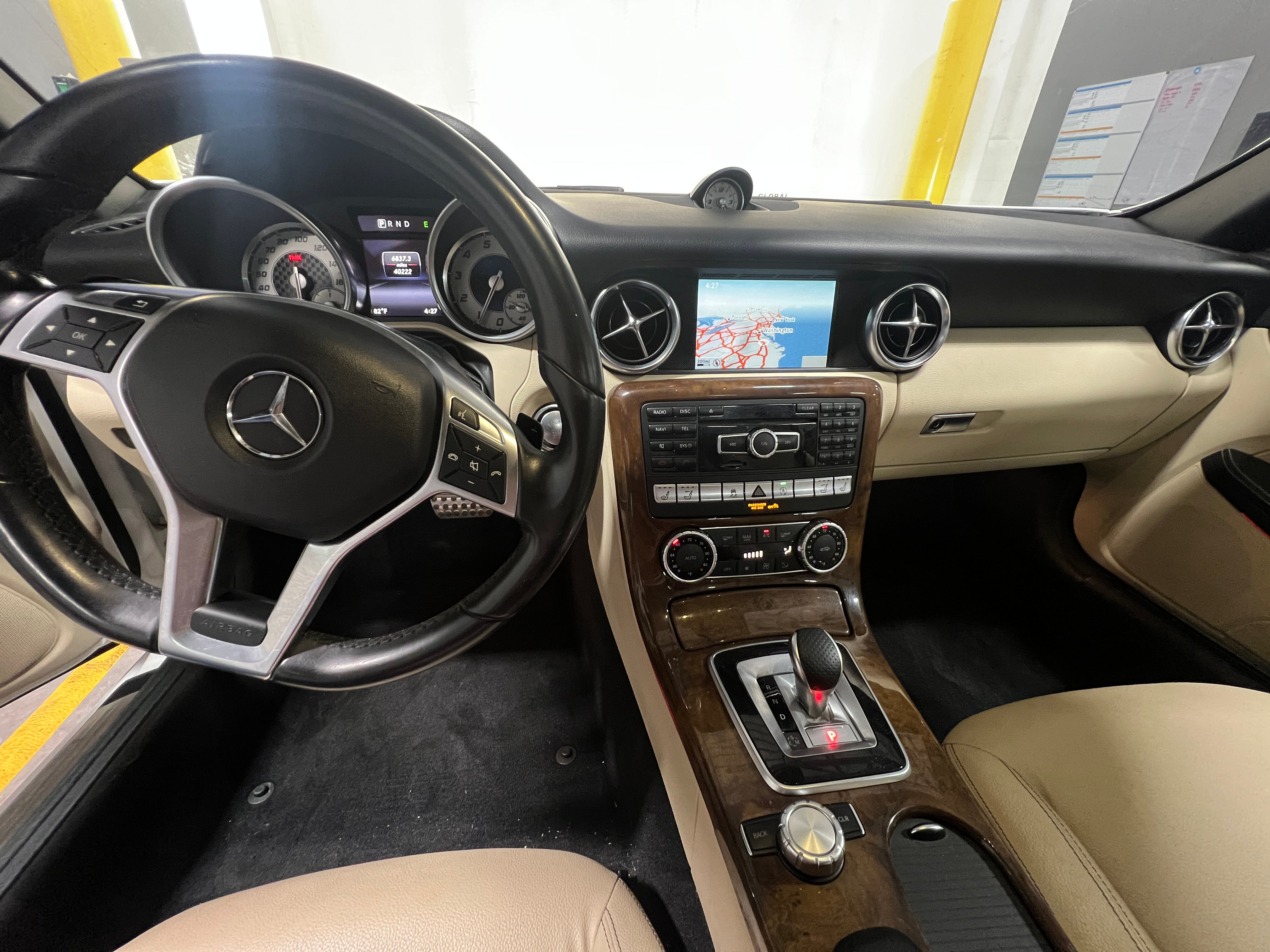 2016 Mercedes-Benz SLK 300 2