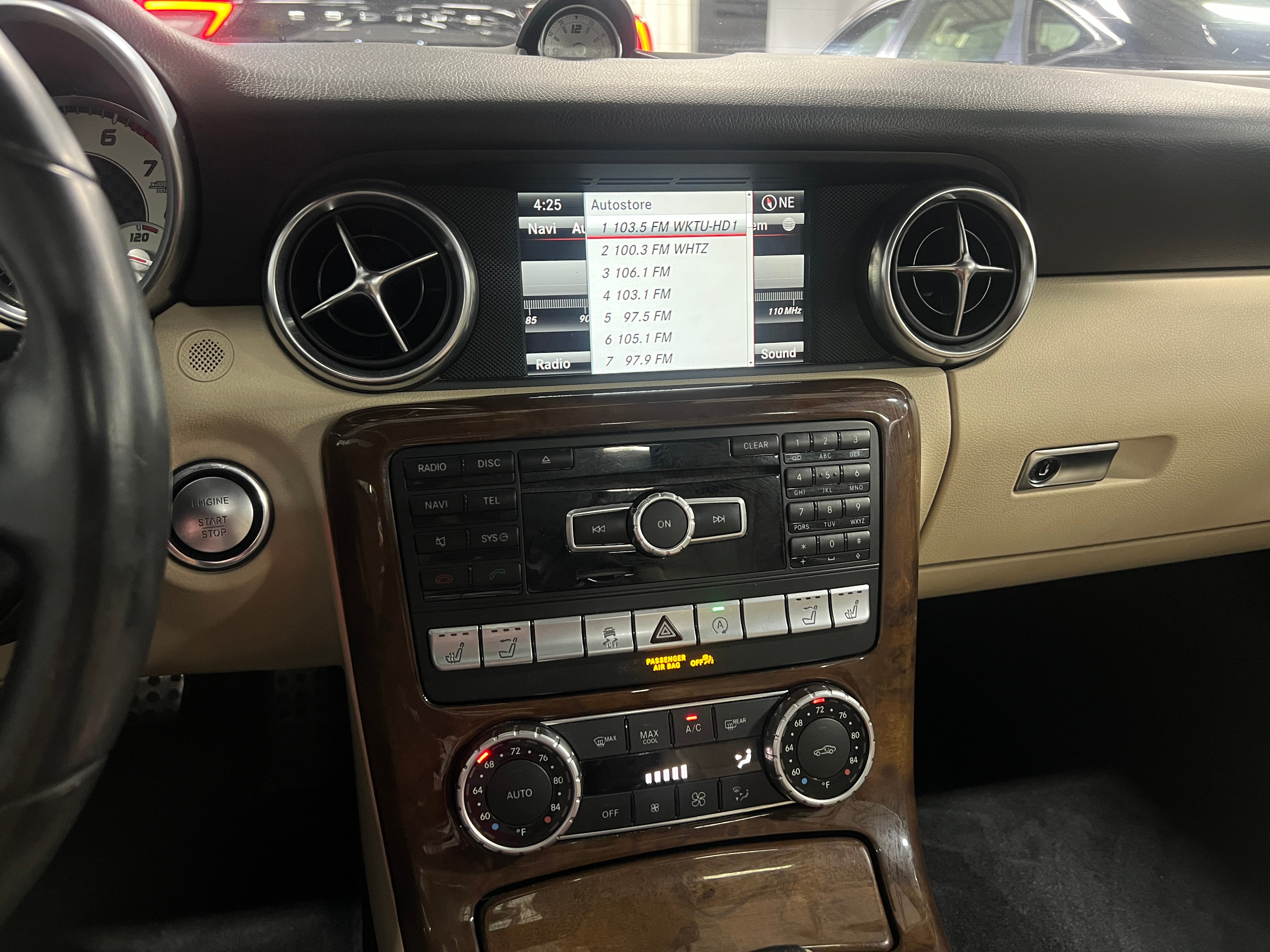 2016 Mercedes-Benz SLK 300 3