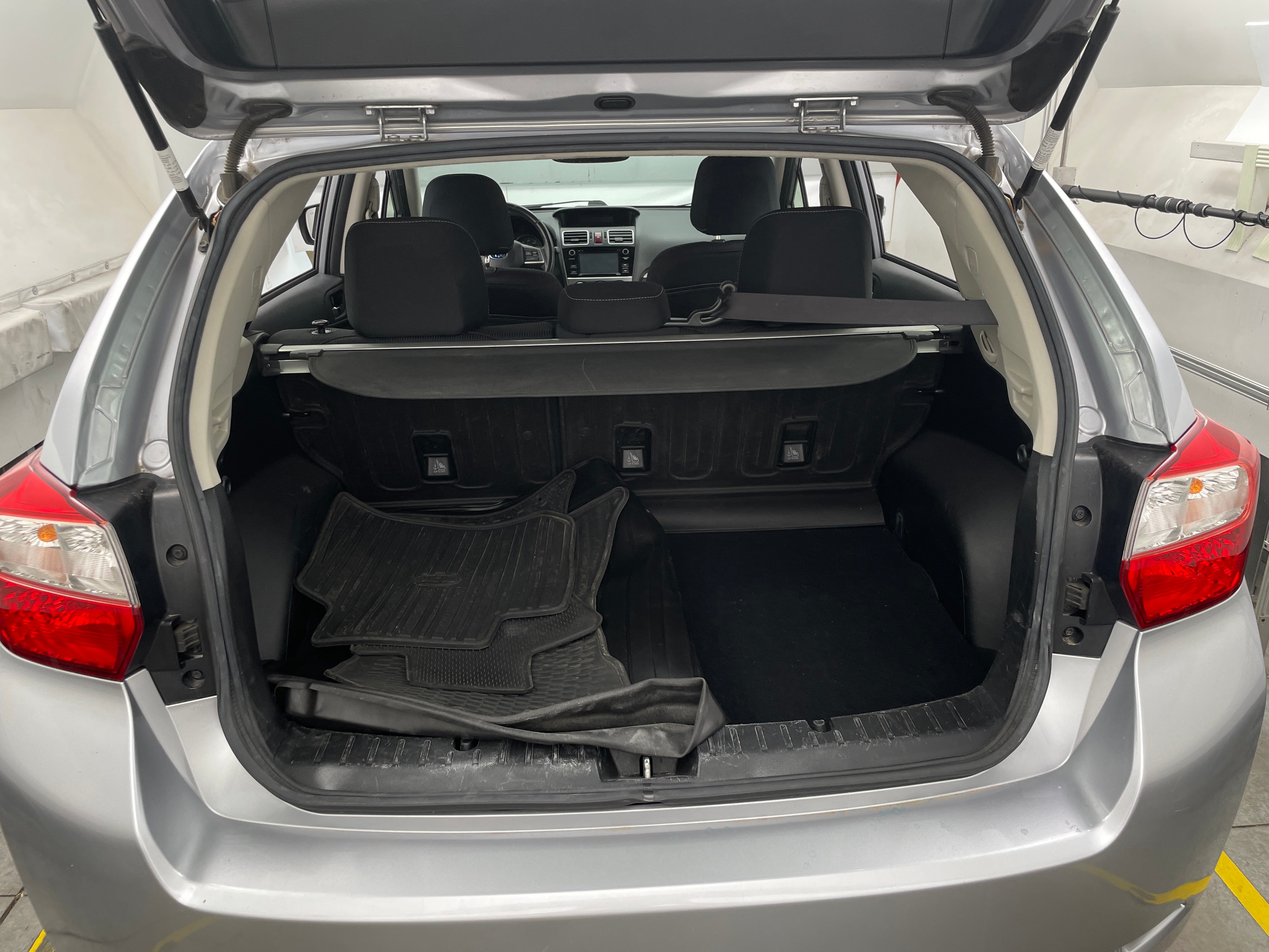 2016 Subaru Impreza Premium 7