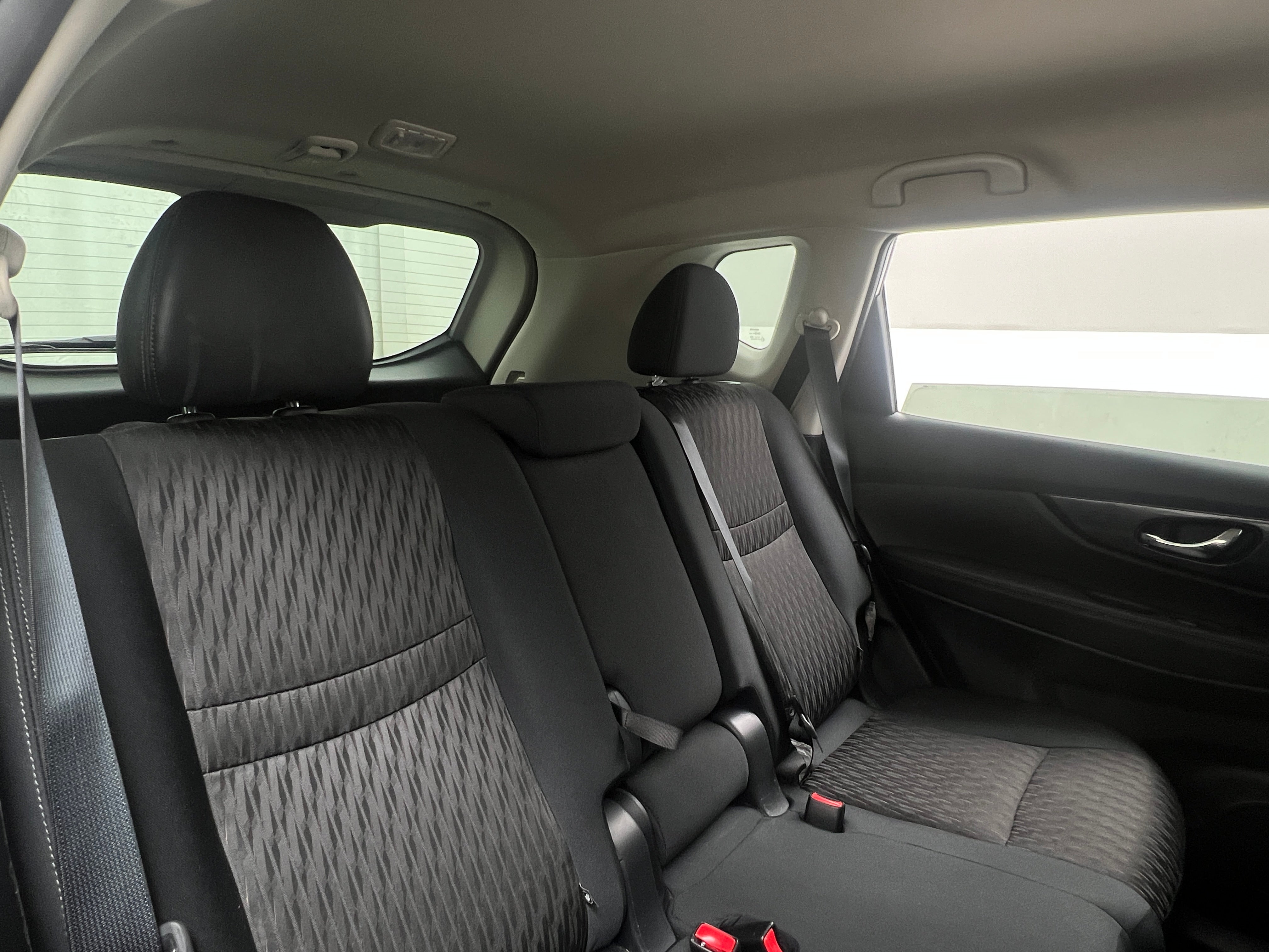 2018 Nissan Rogue SV 6