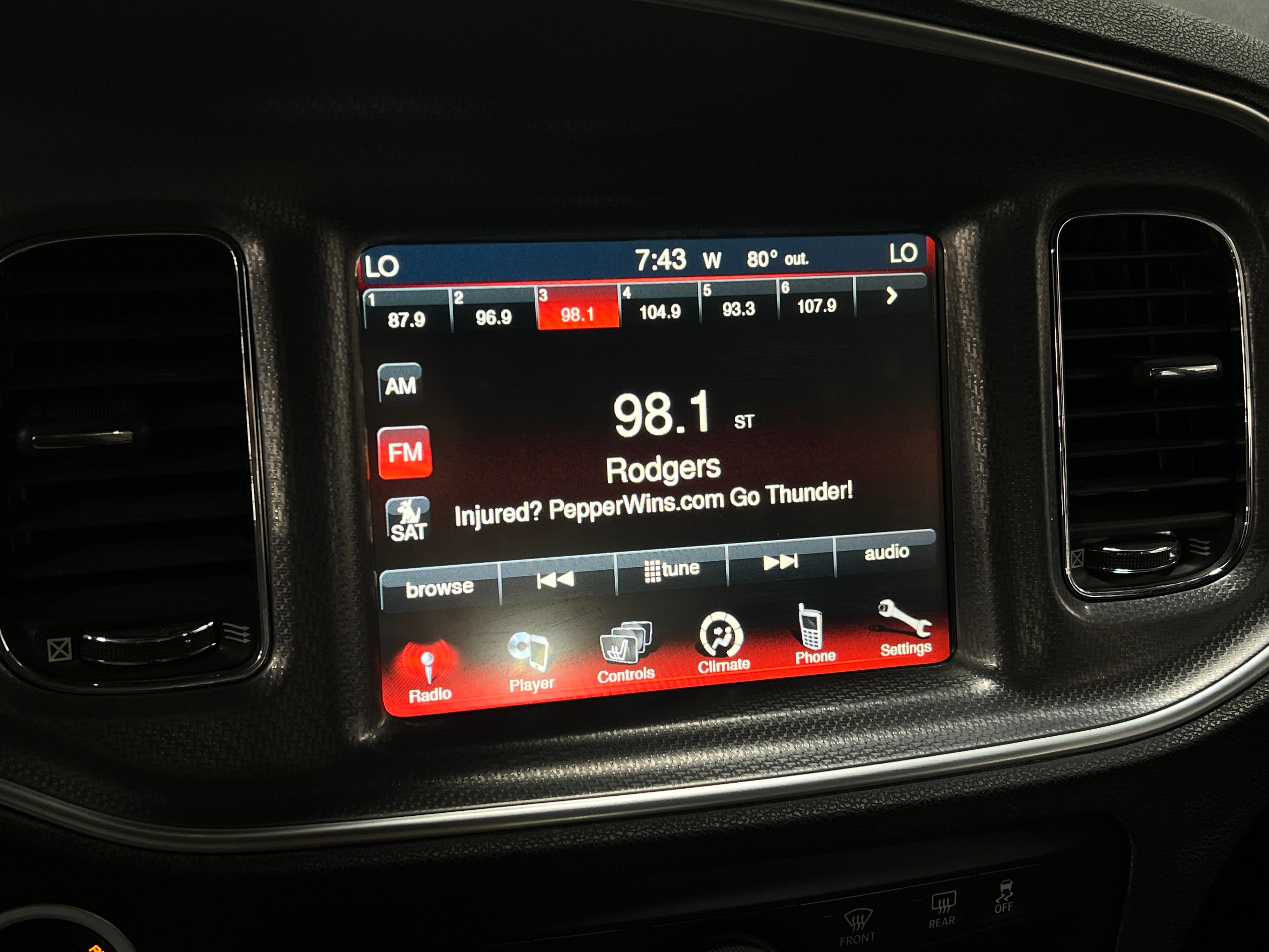 2013 Dodge Charger SXT 4