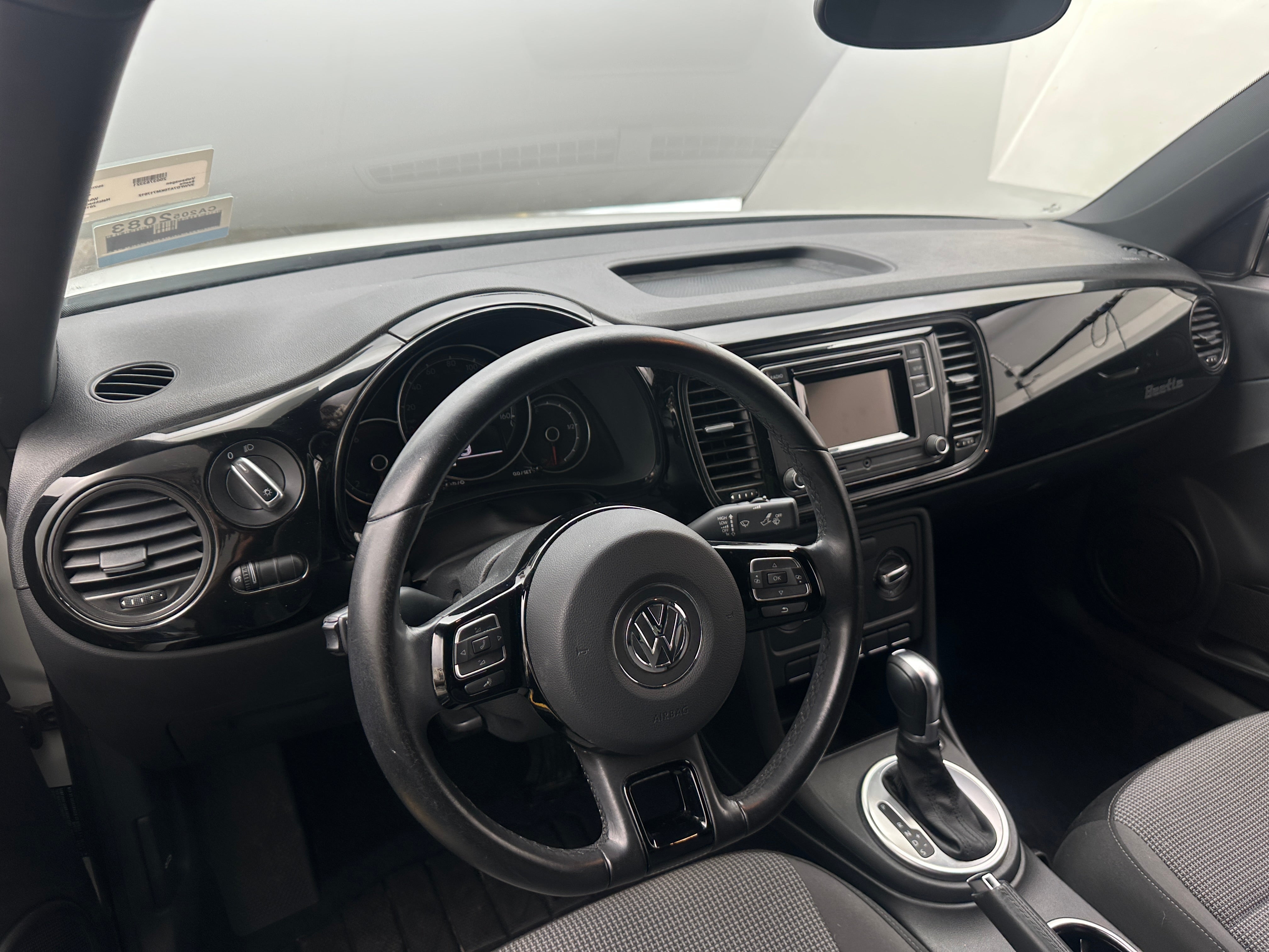 2019 Volkswagen Beetle S 3