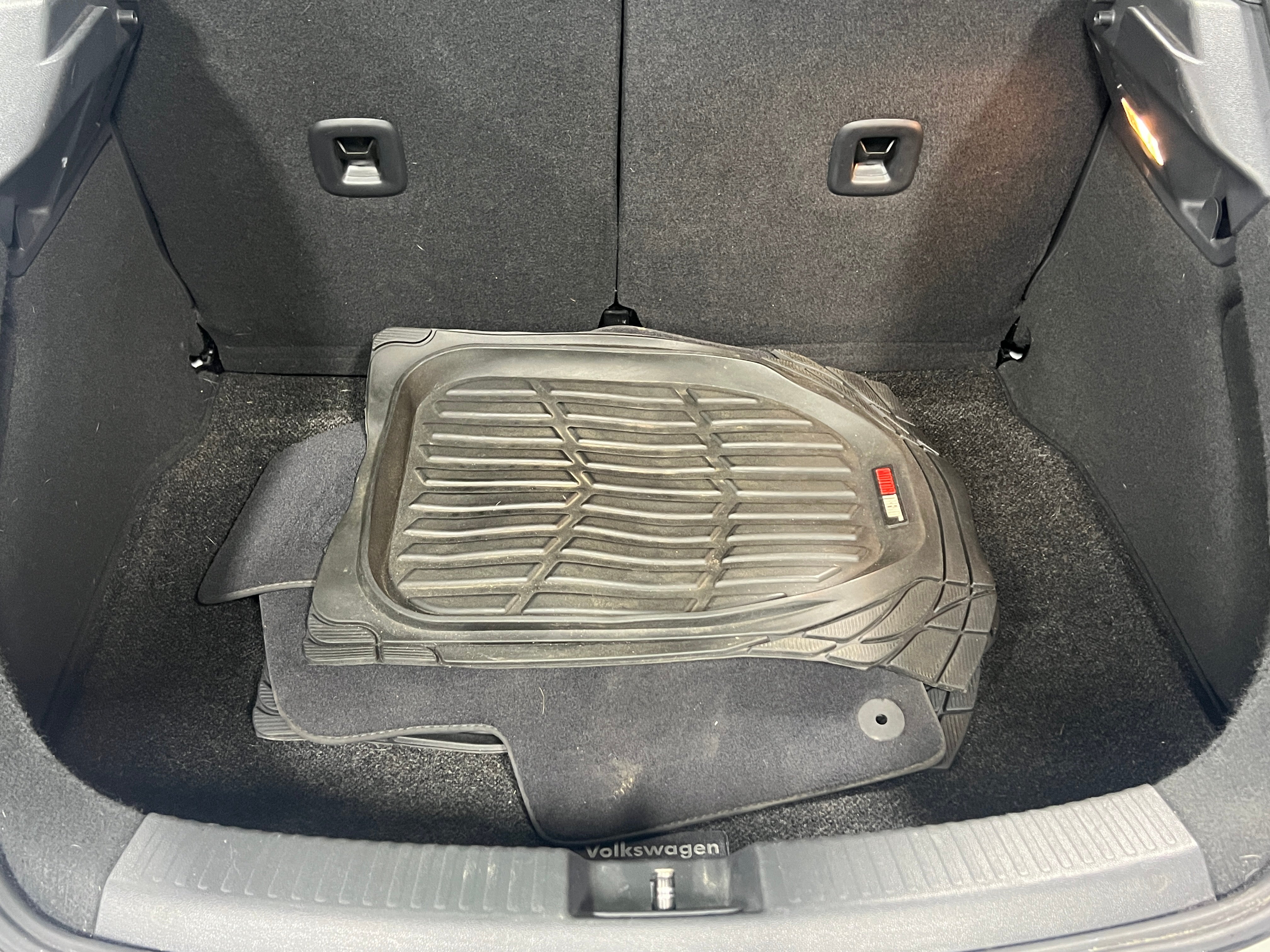 2019 Volkswagen Beetle S 7