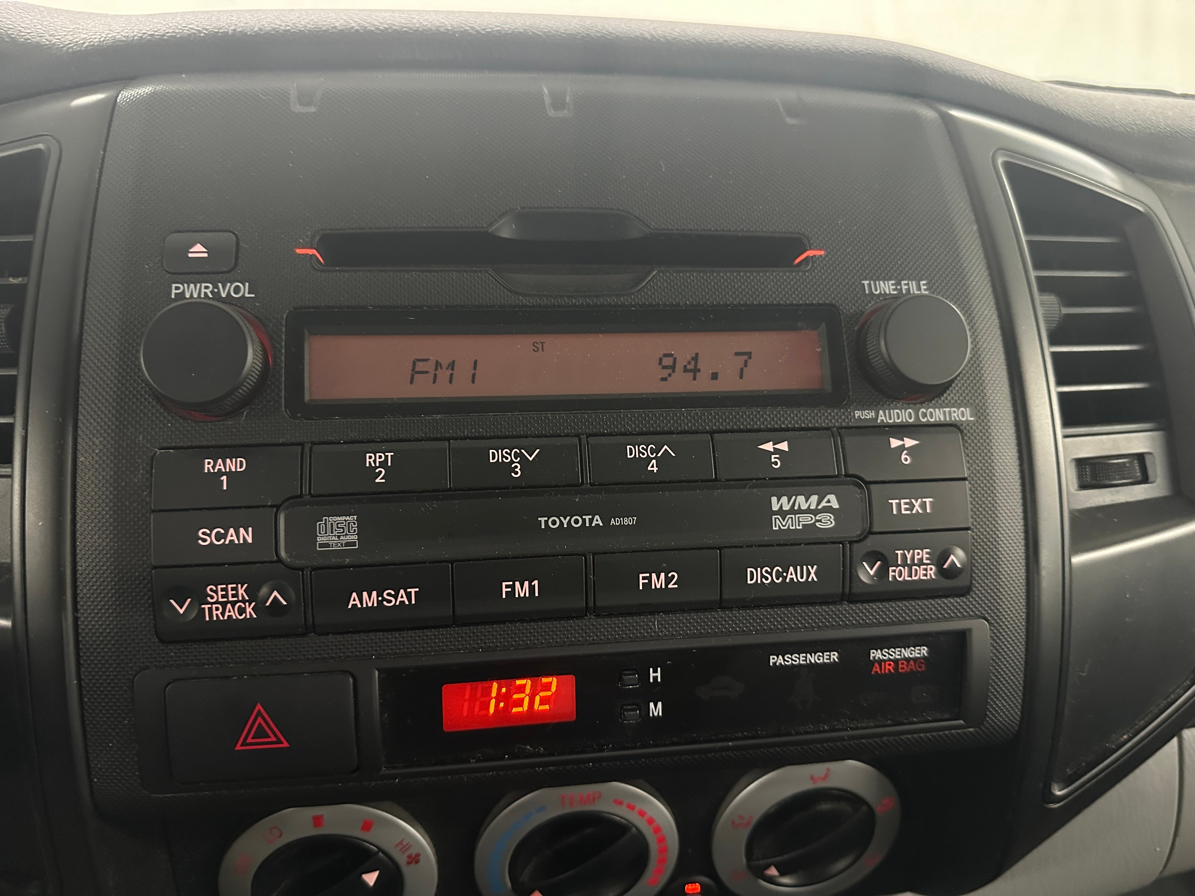 2011 Toyota Tacoma  4