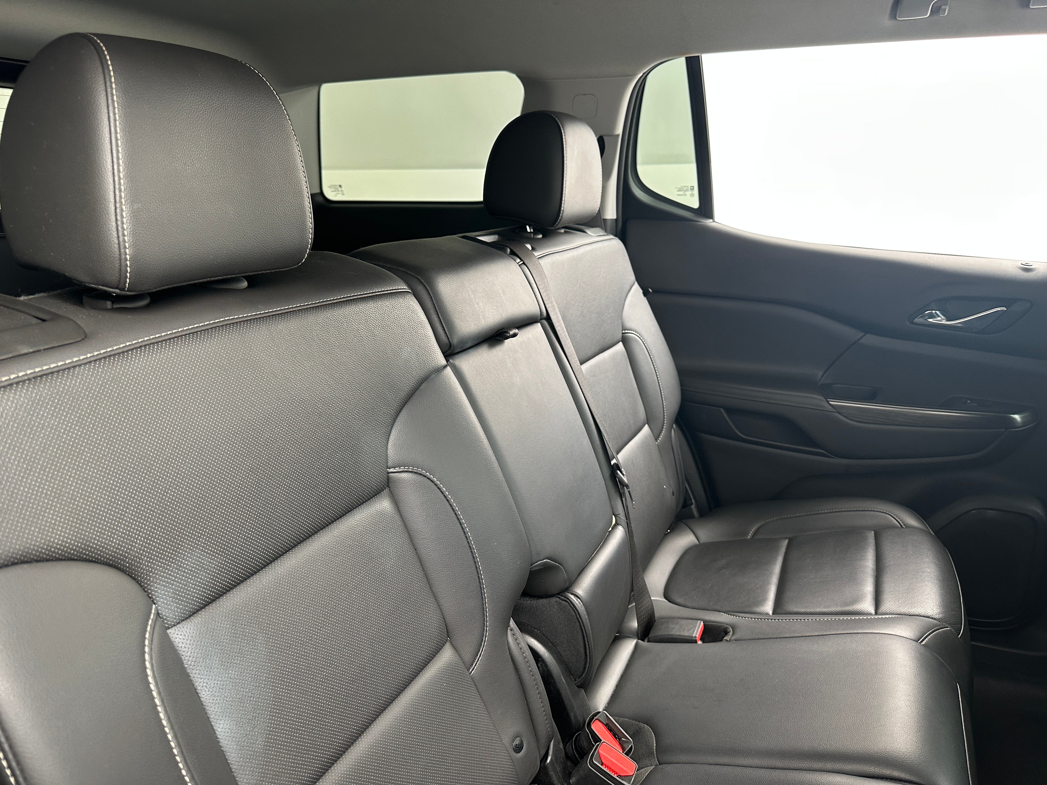 2023 GMC Acadia SLT 6
