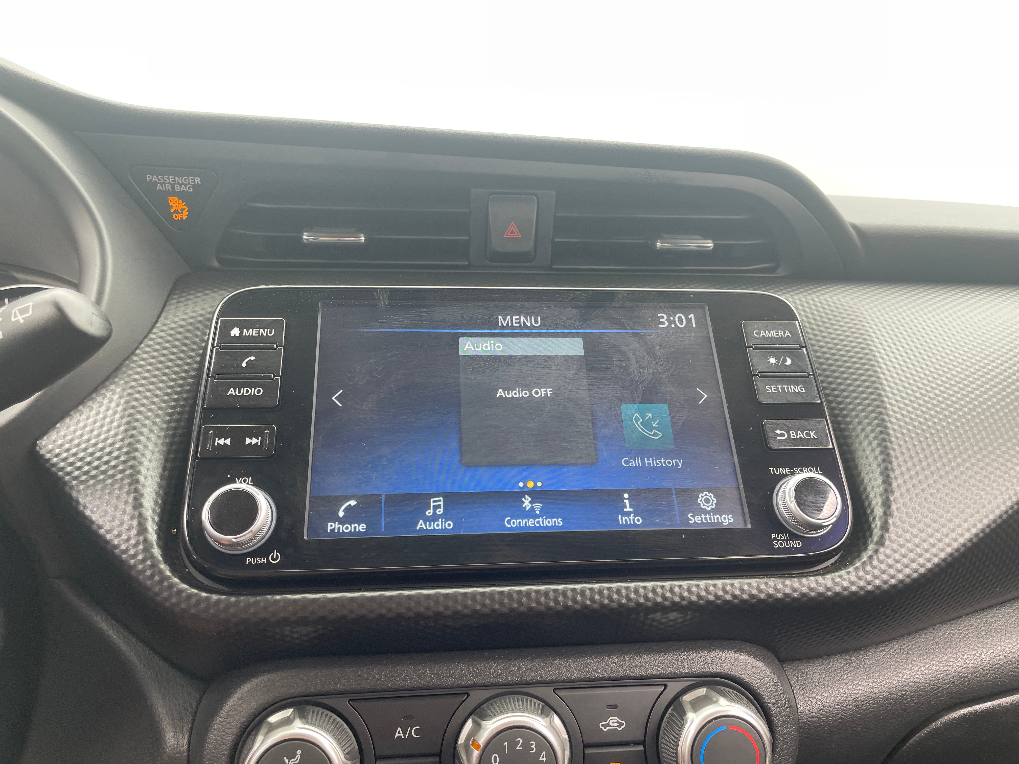 2024 Nissan Kicks SV 4